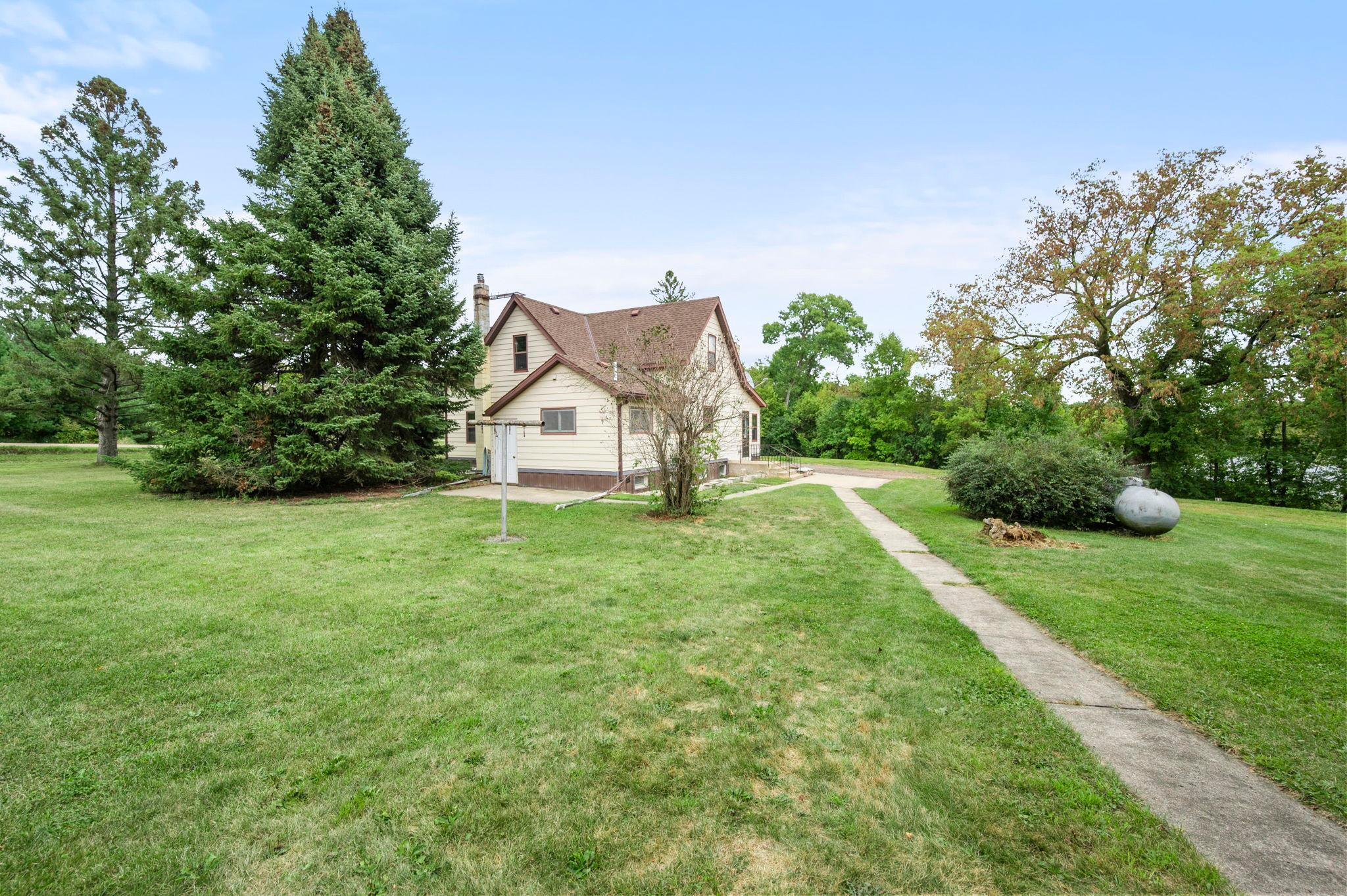 main property photo 42