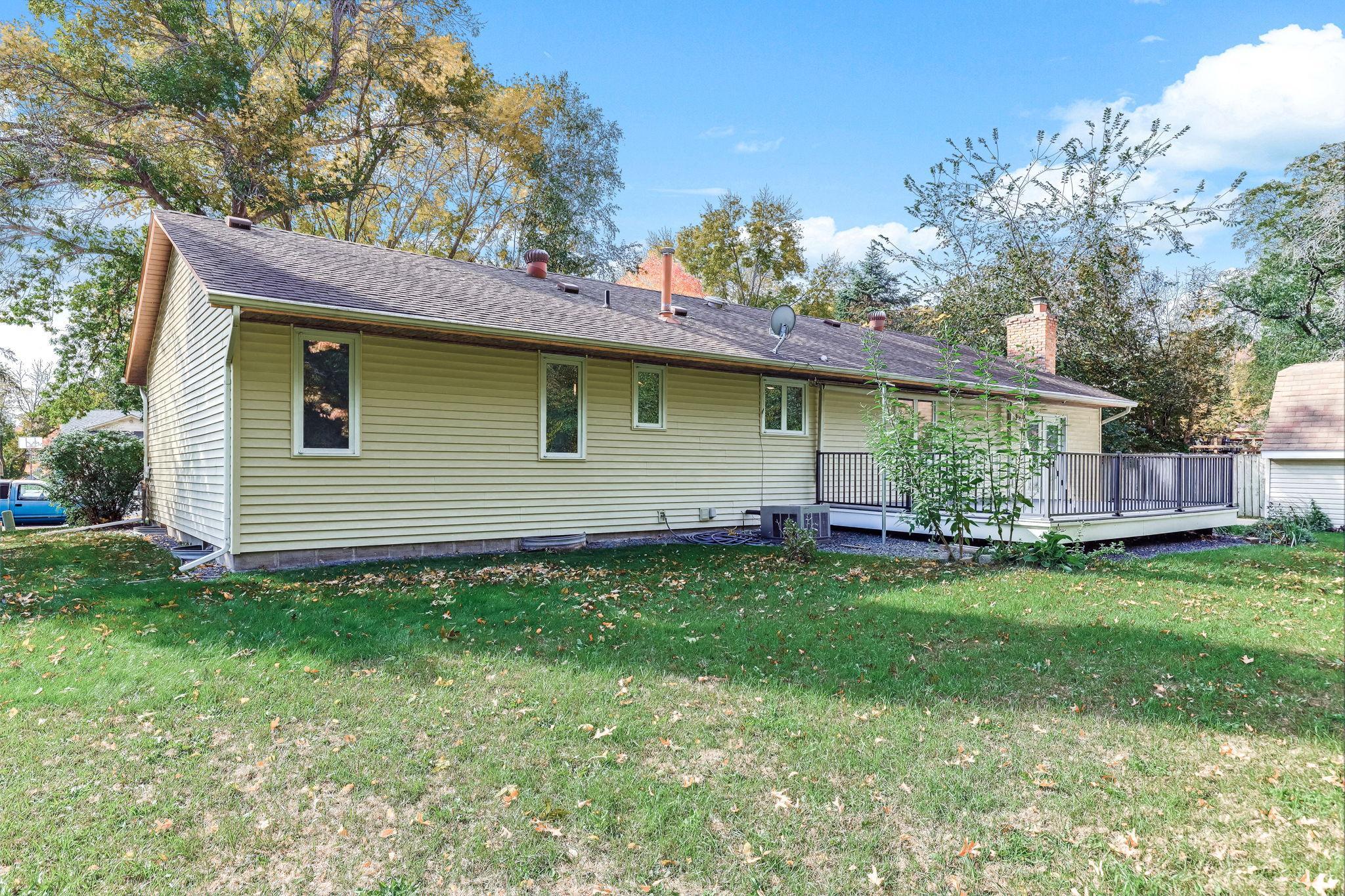 main property photo 30