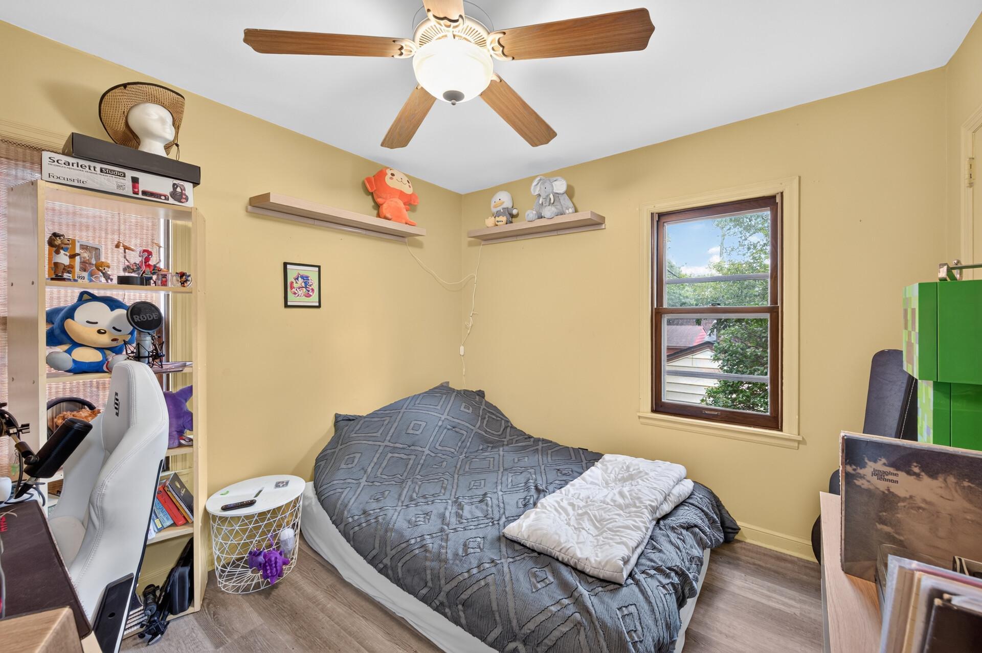 main property photo 15