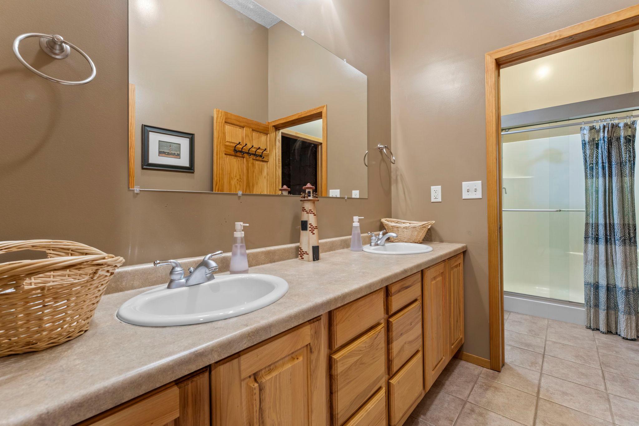main property photo 70
