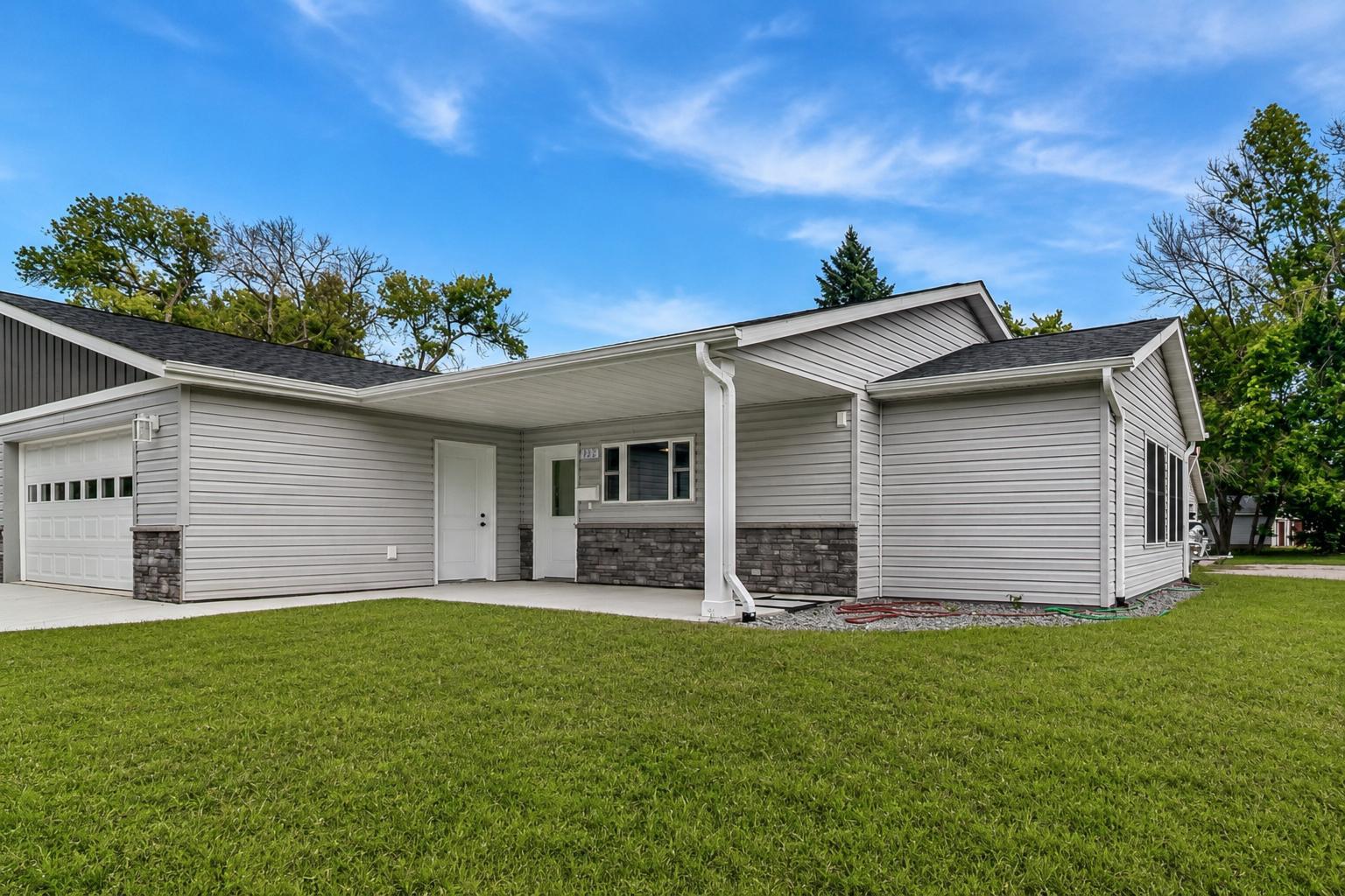 main property photo 0