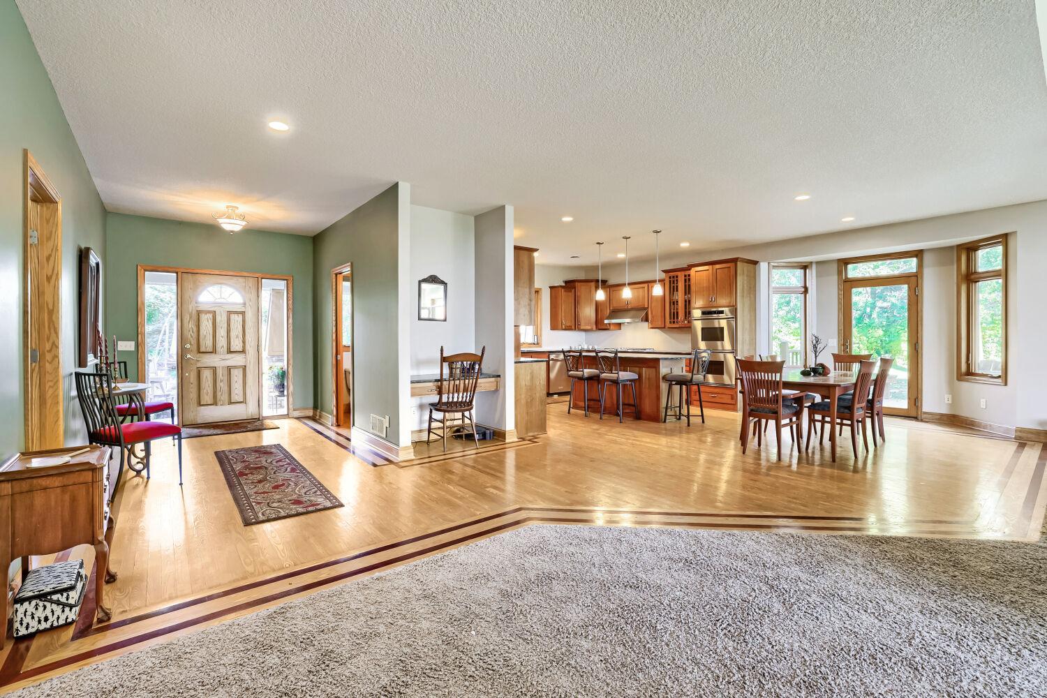main property photo 9