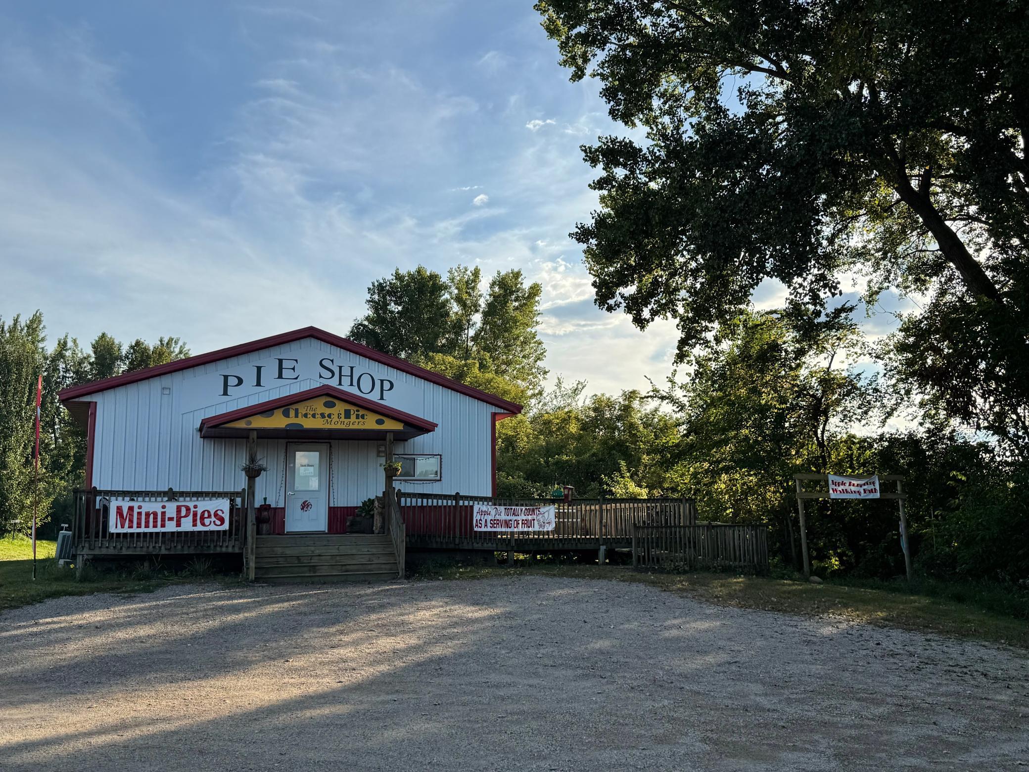 main property photo 19