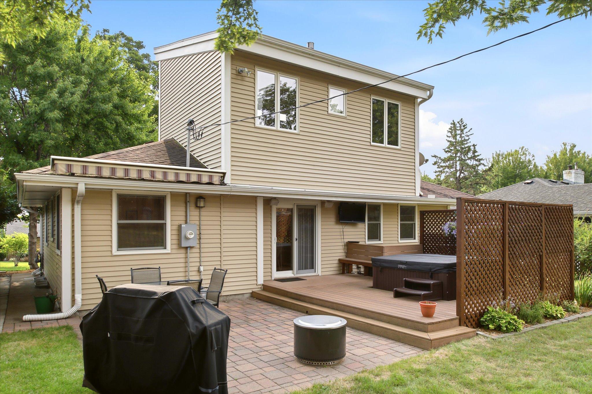 main property photo 34