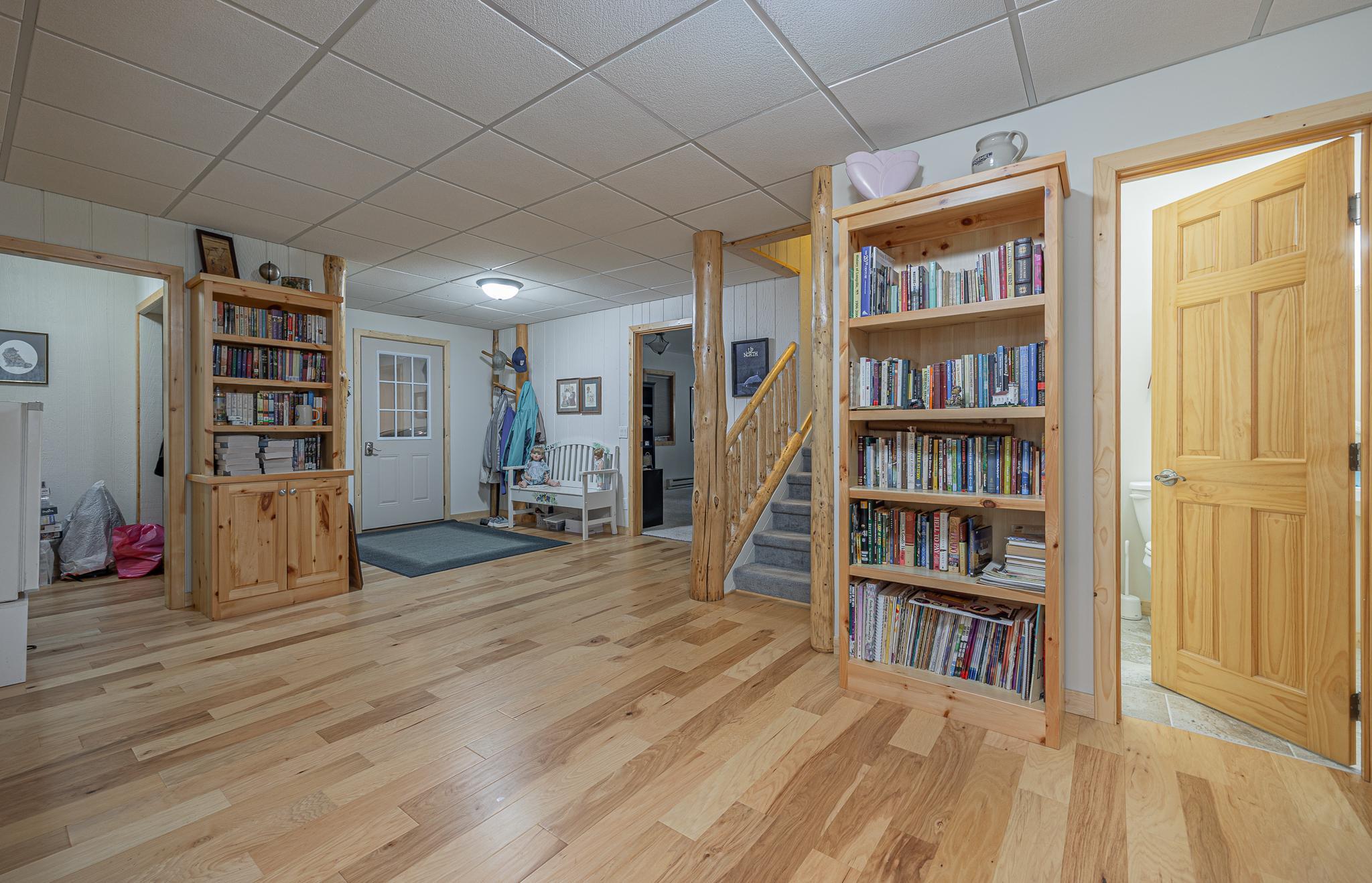 main property photo 14