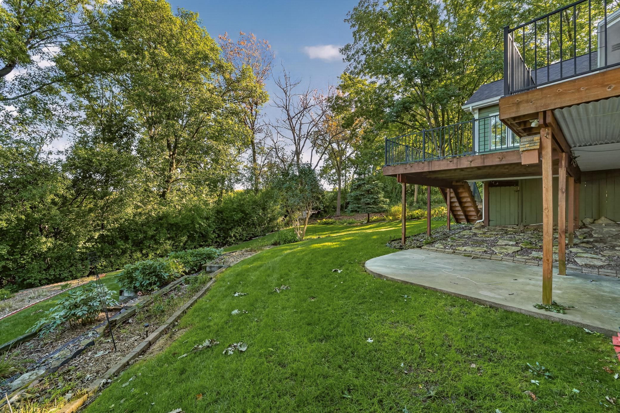main property photo 35