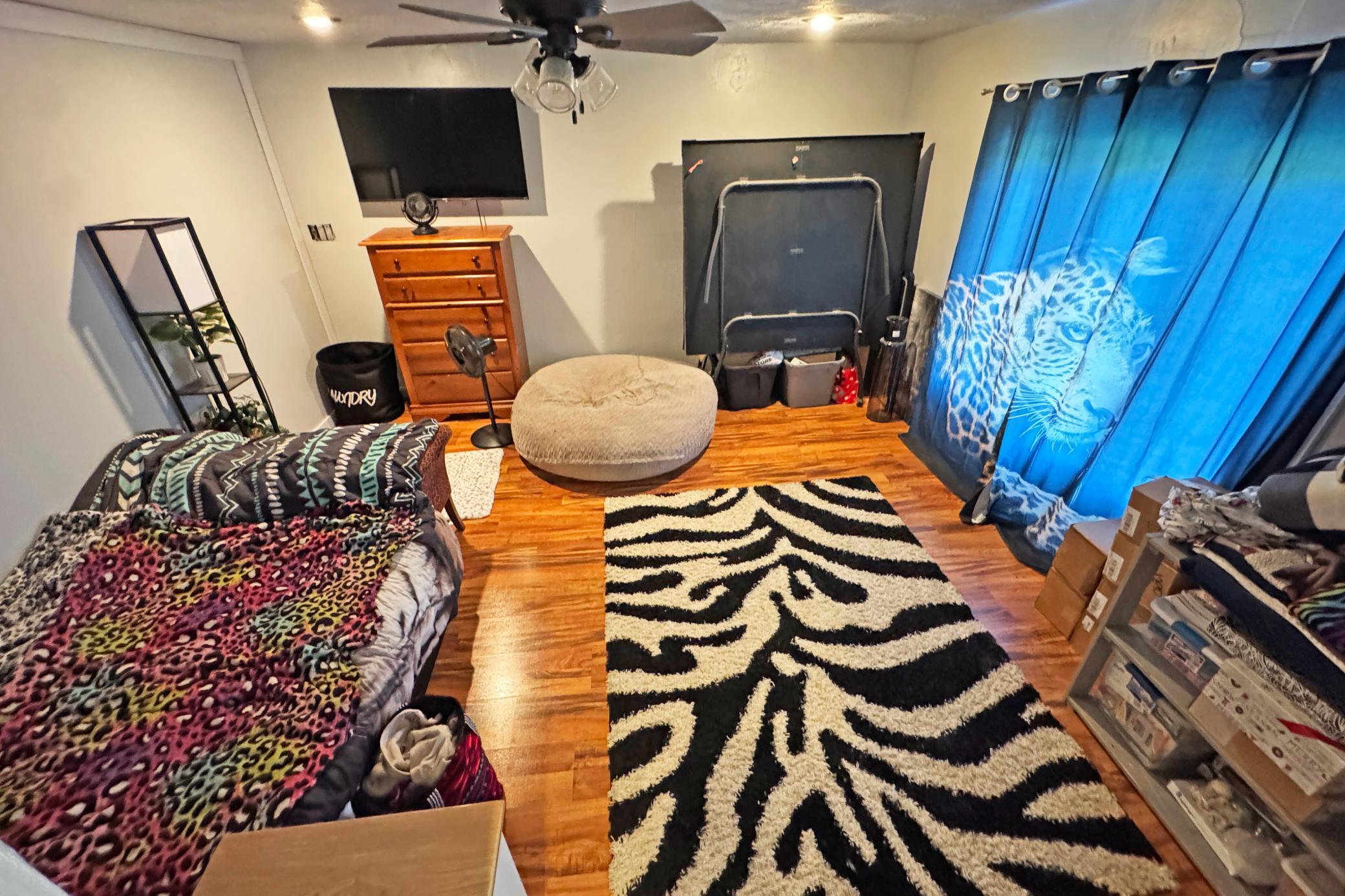 main property photo 42