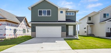 image of property with 3 Bed | 3 Bath | 1,977 Sqft