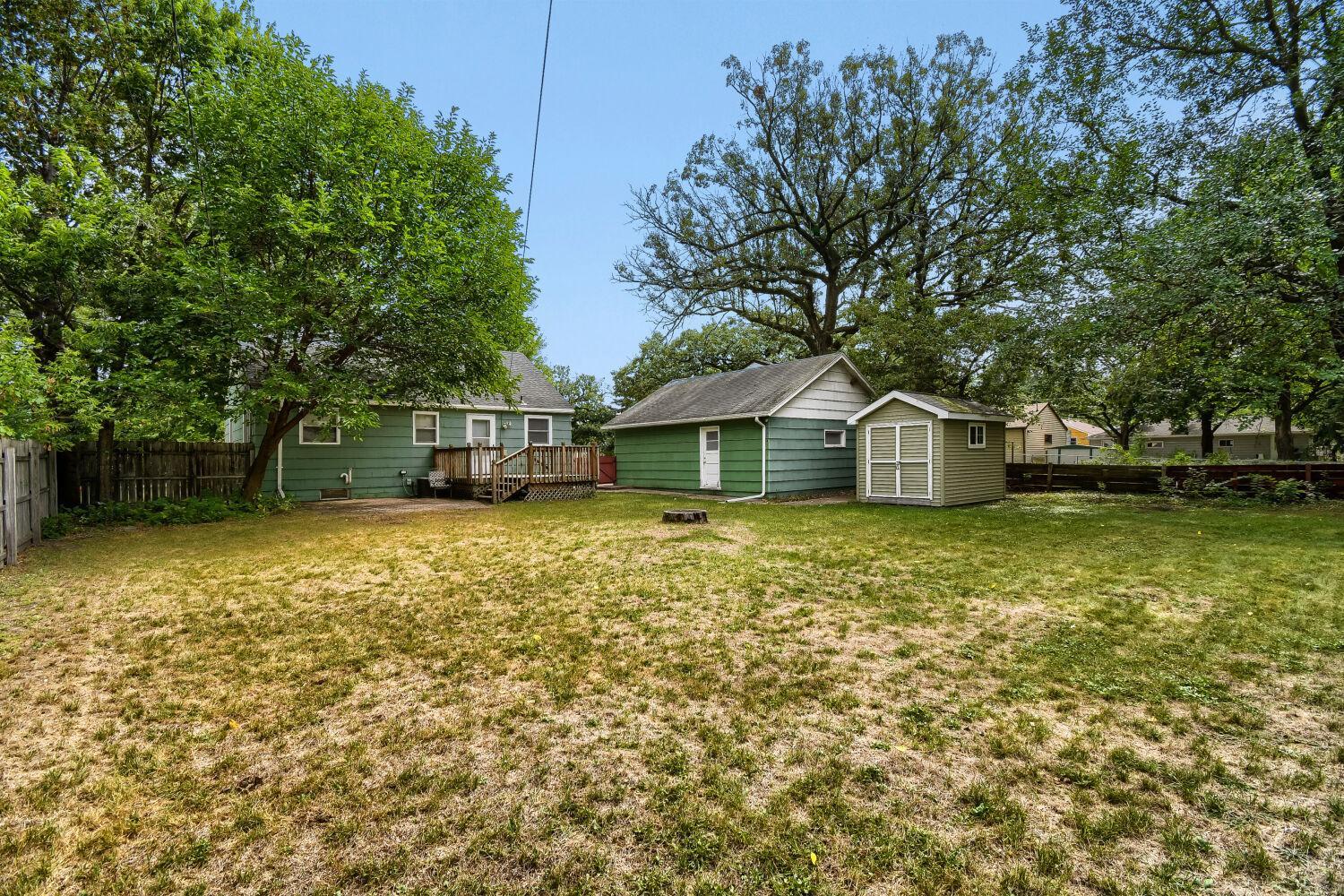 main property photo 28
