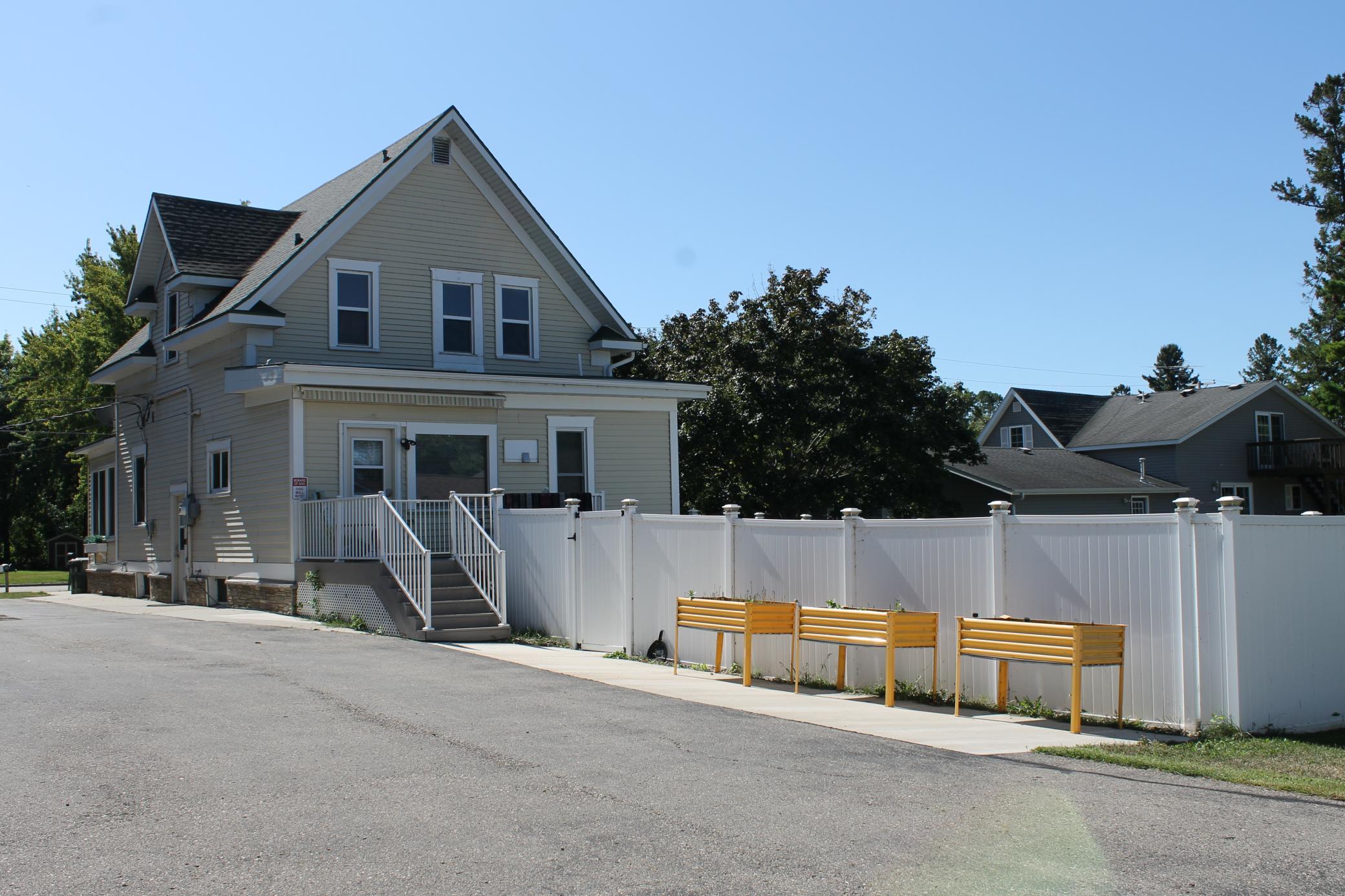 main property photo 36
