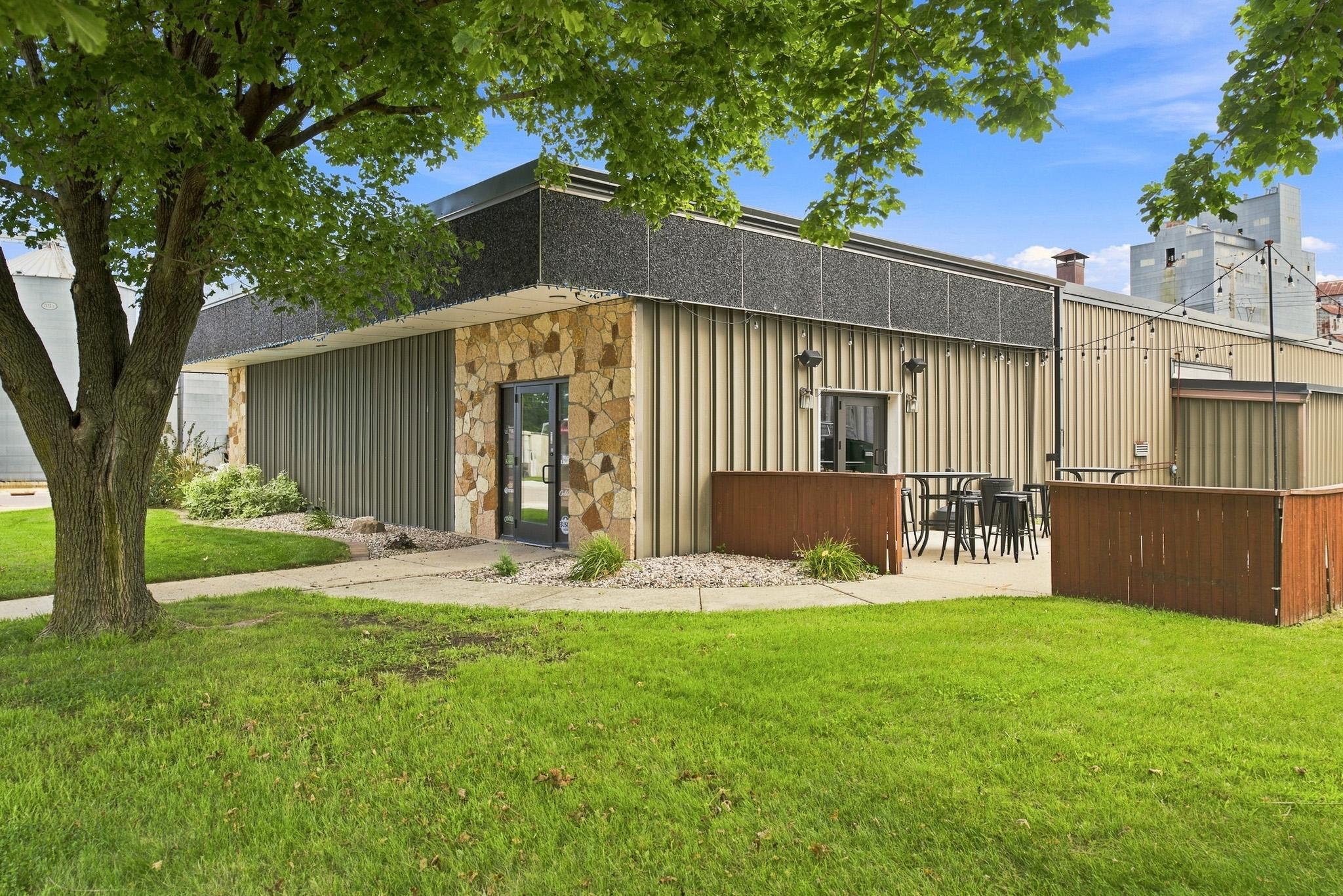 main property photo 34