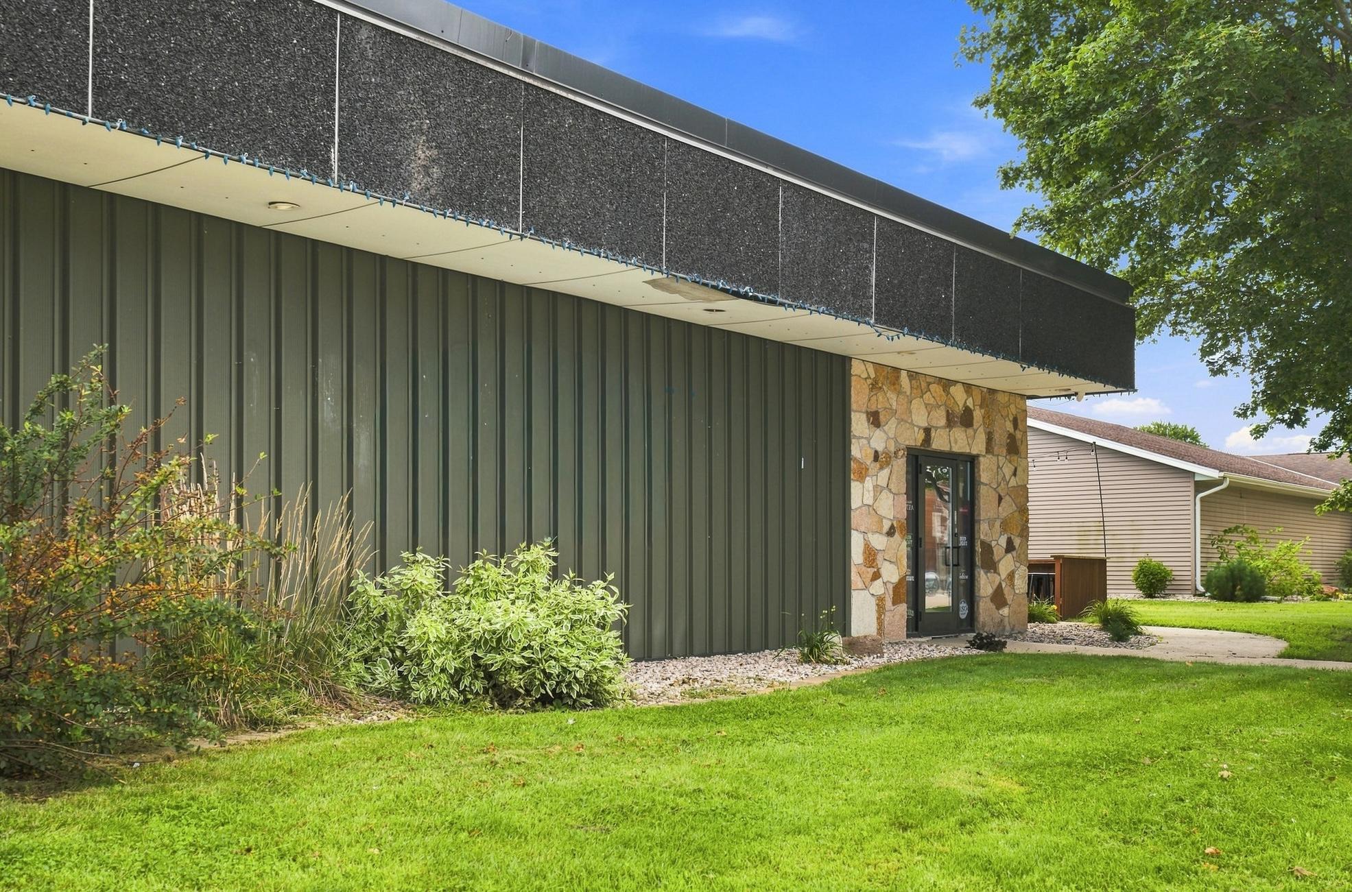 main property photo 40