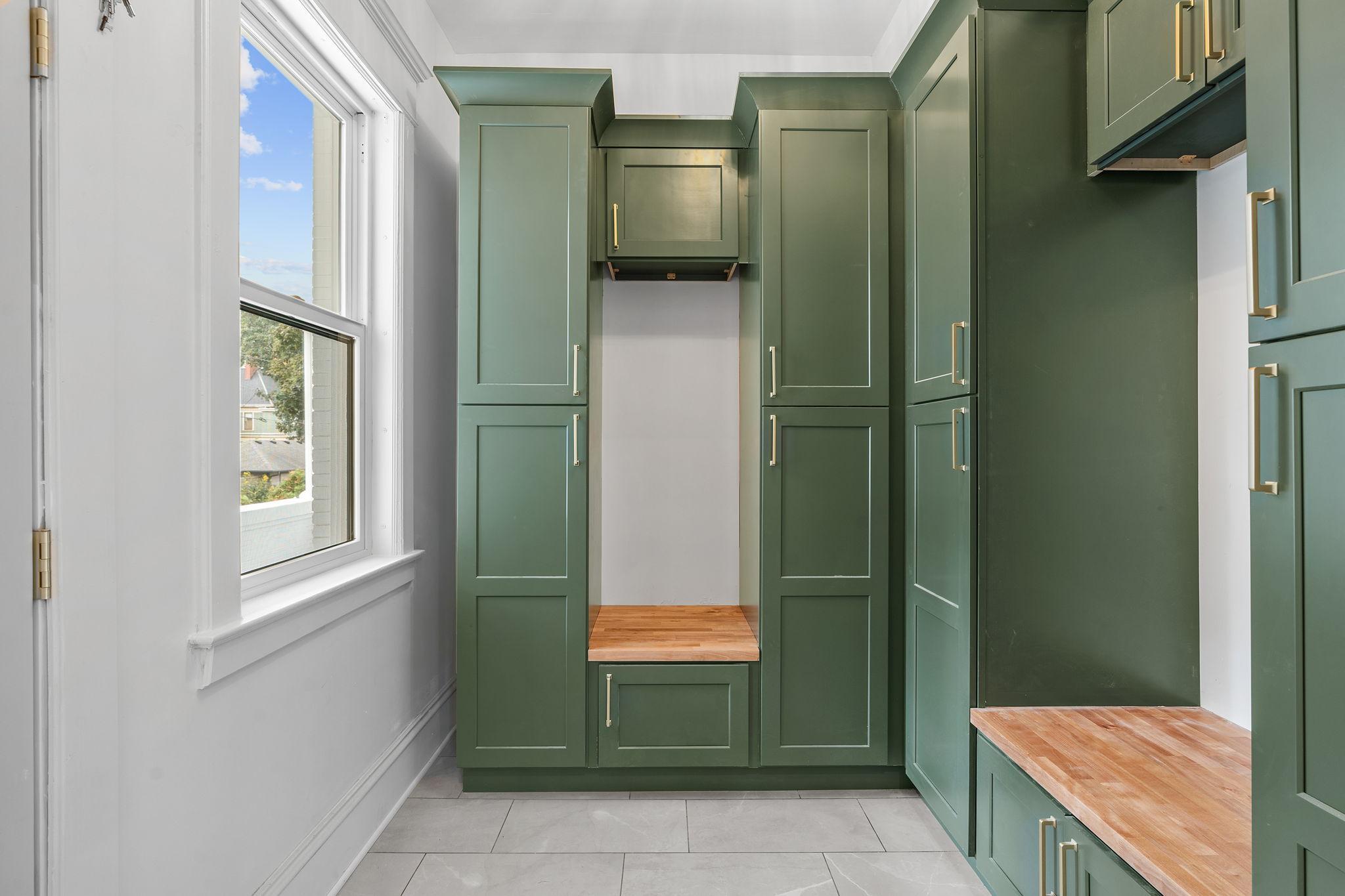 main property photo 74