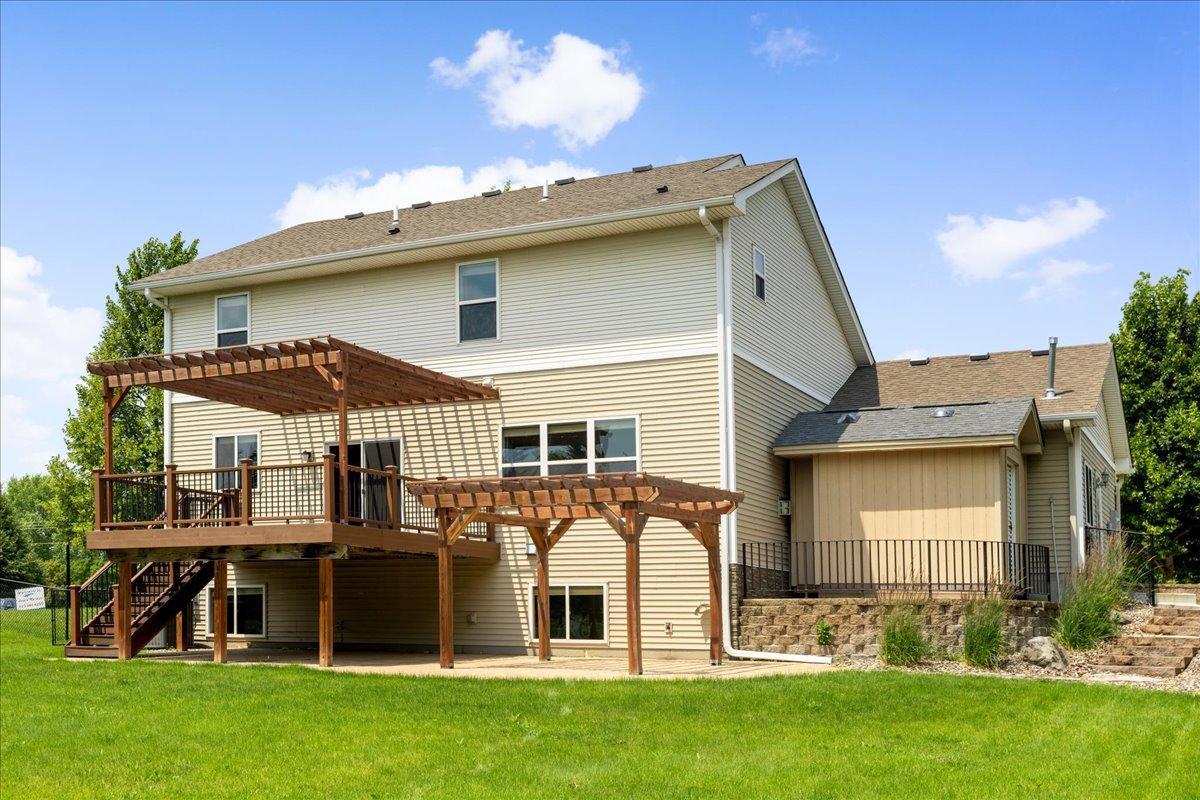 main property photo 6