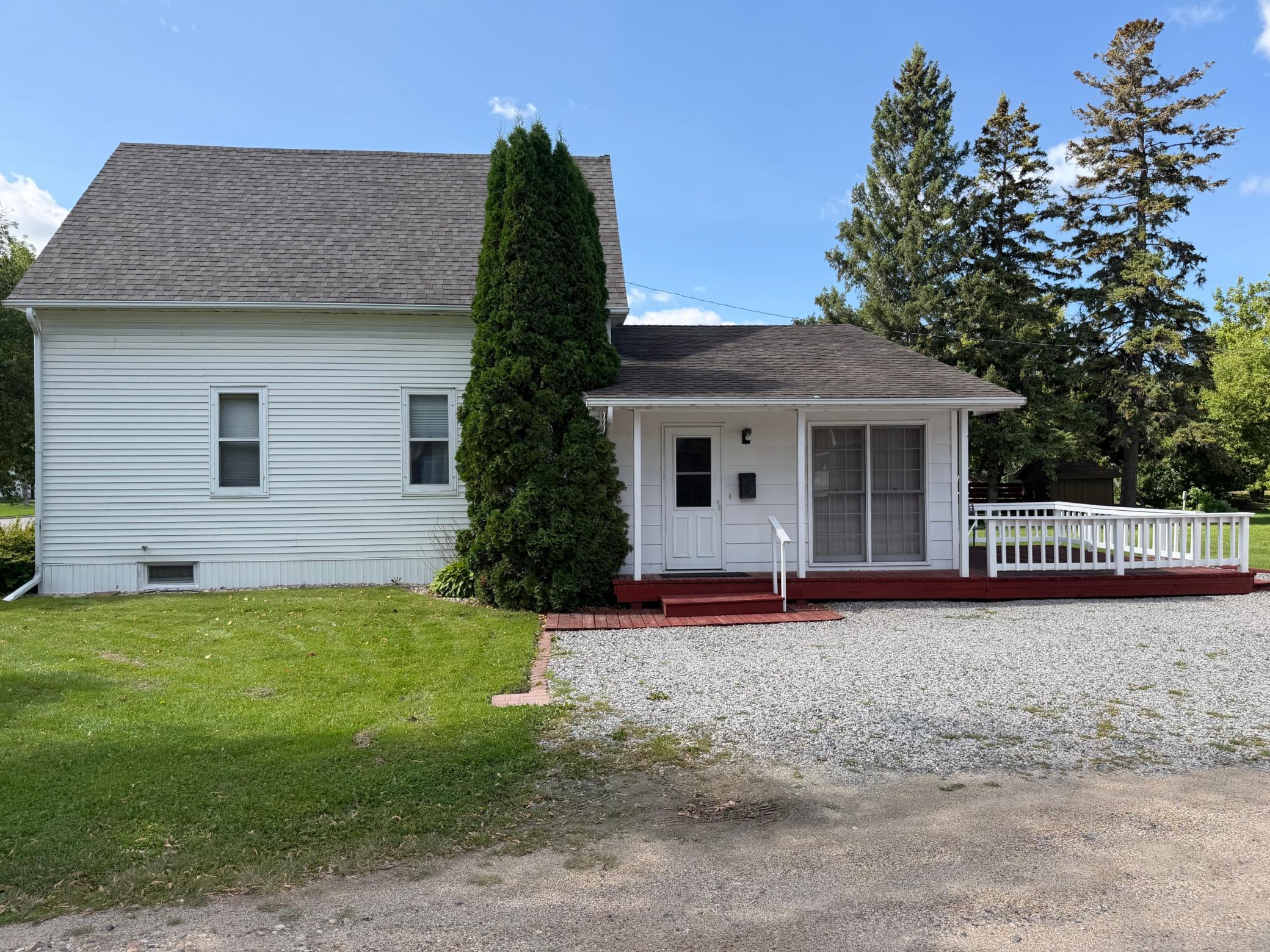 main property photo 20