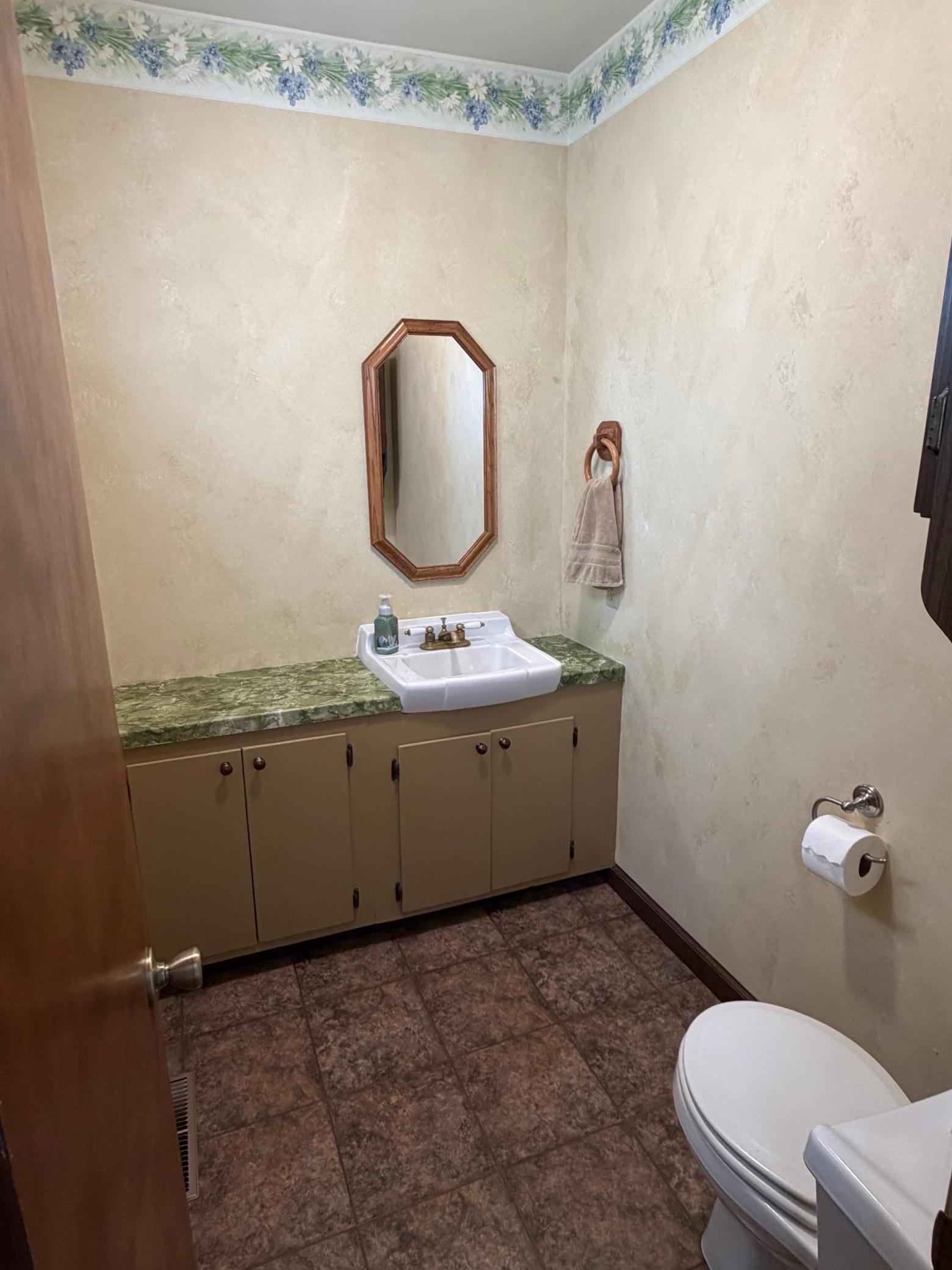 main property photo 5