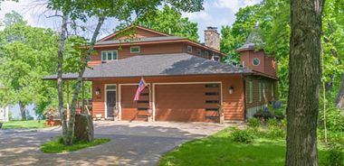 image of property with 3 Bed | 3 Bath | 3,335 Sqft