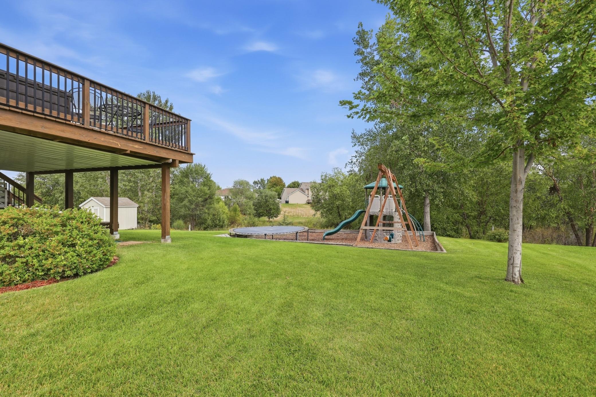 main property photo 40