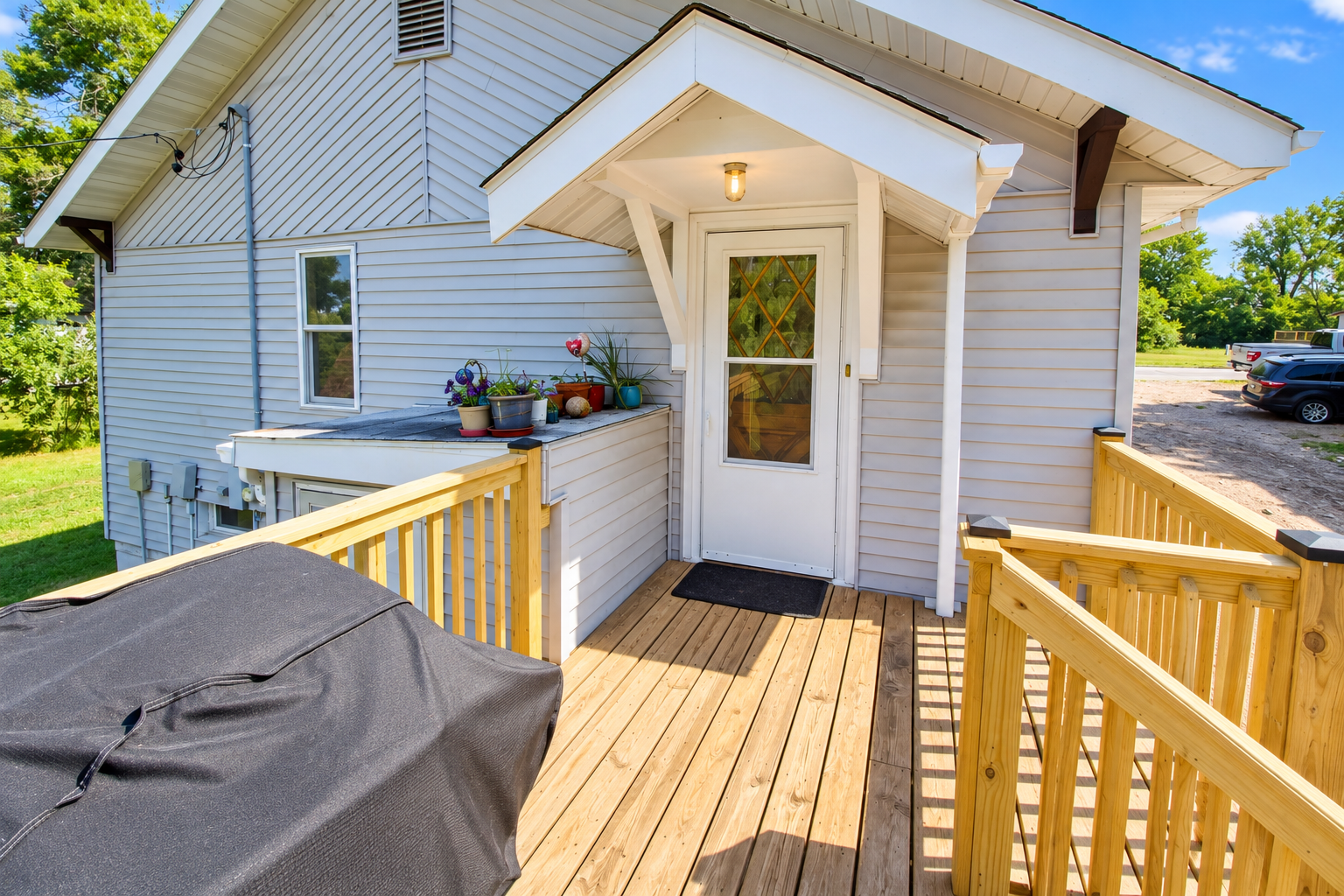 main property photo 17