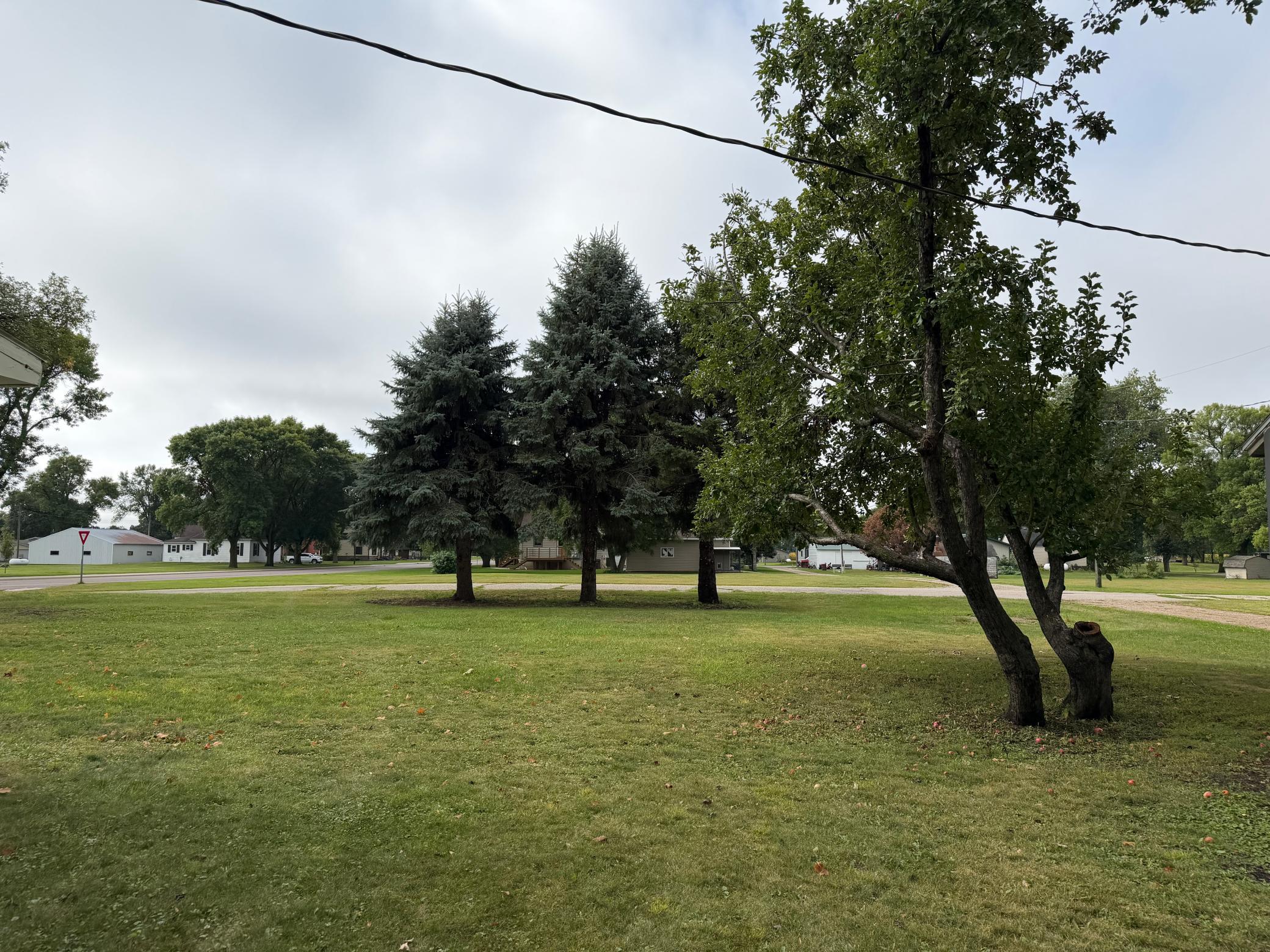 main property photo 20