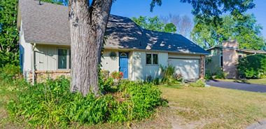 image of property with 5 Bed | 2 Bath | 1,536 Sqft