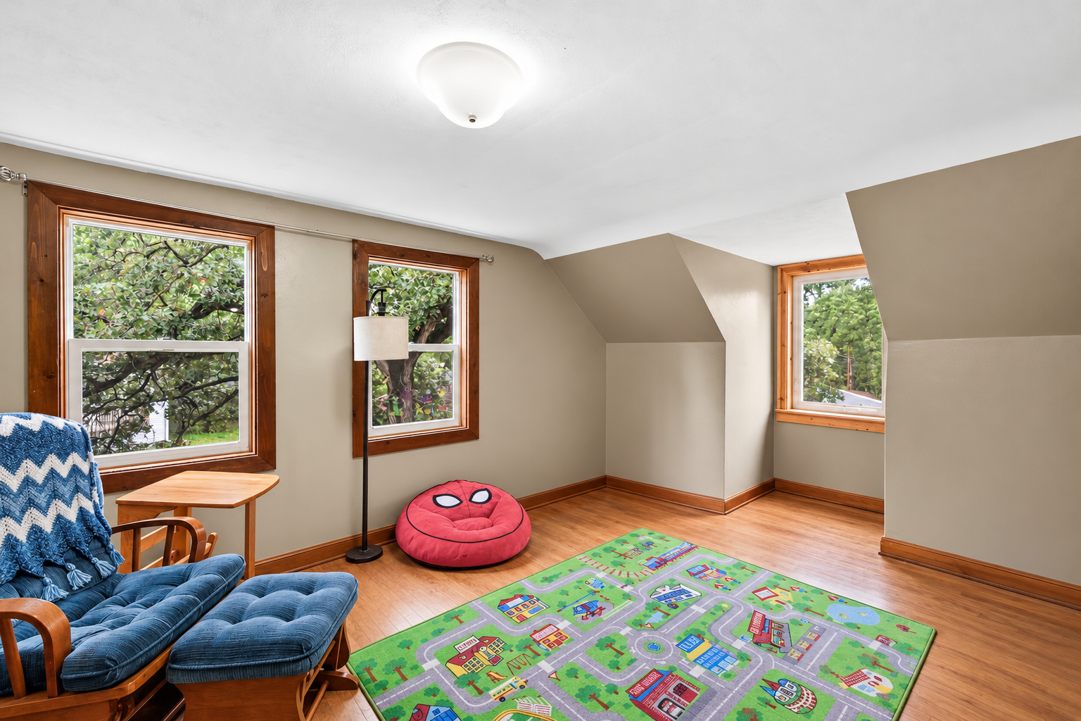 main property photo 17