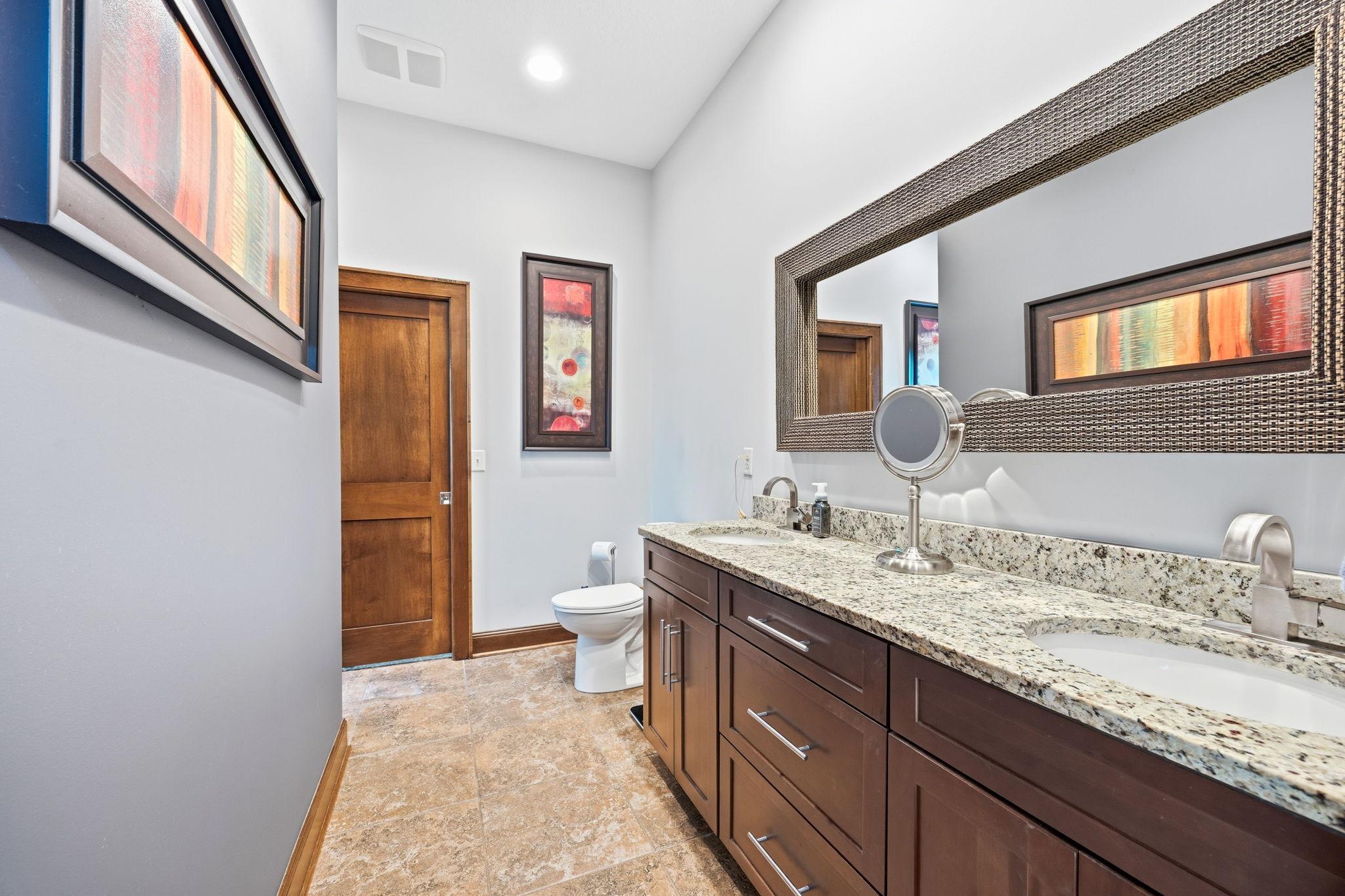 main property photo 10