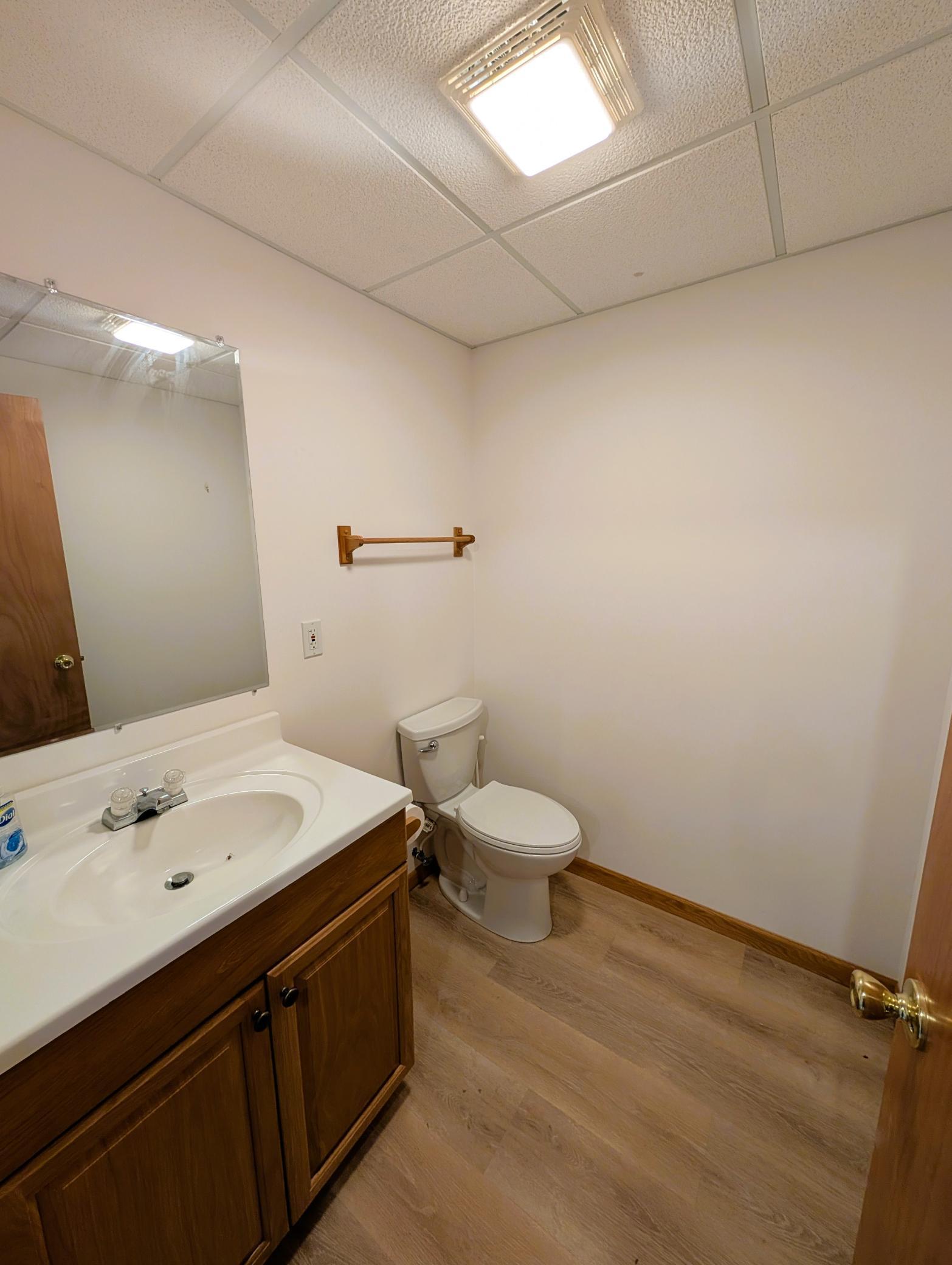 main property photo 28
