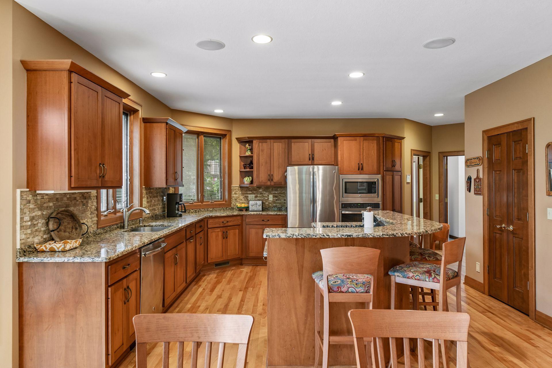 main property photo 22
