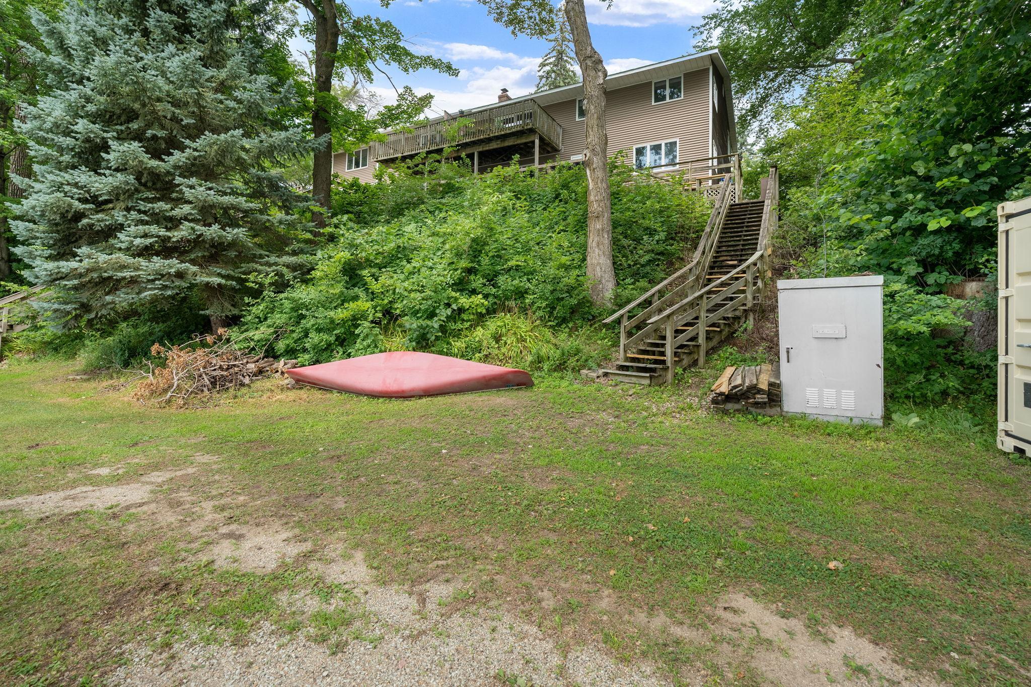 main property photo 35