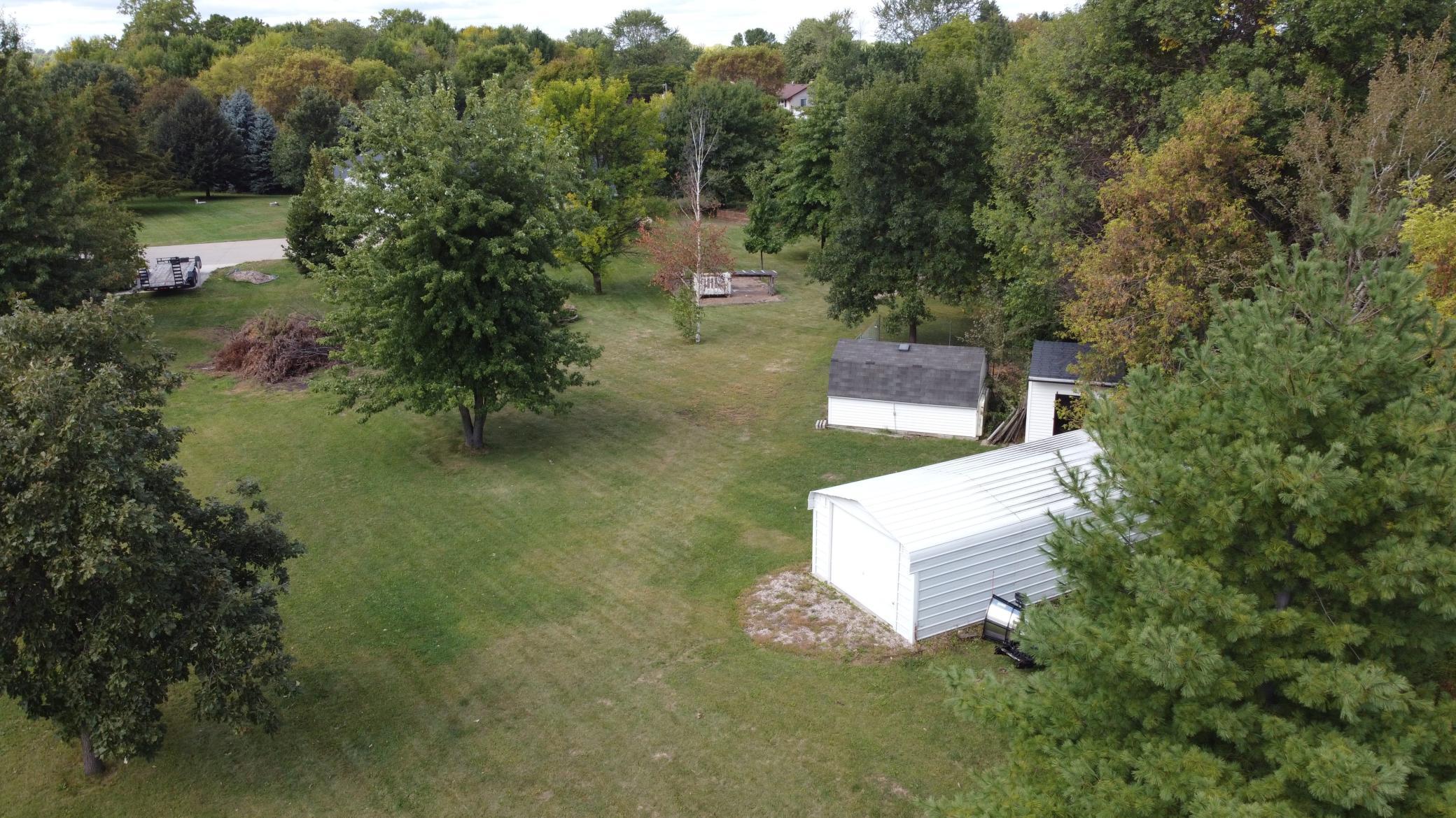 main property photo 28