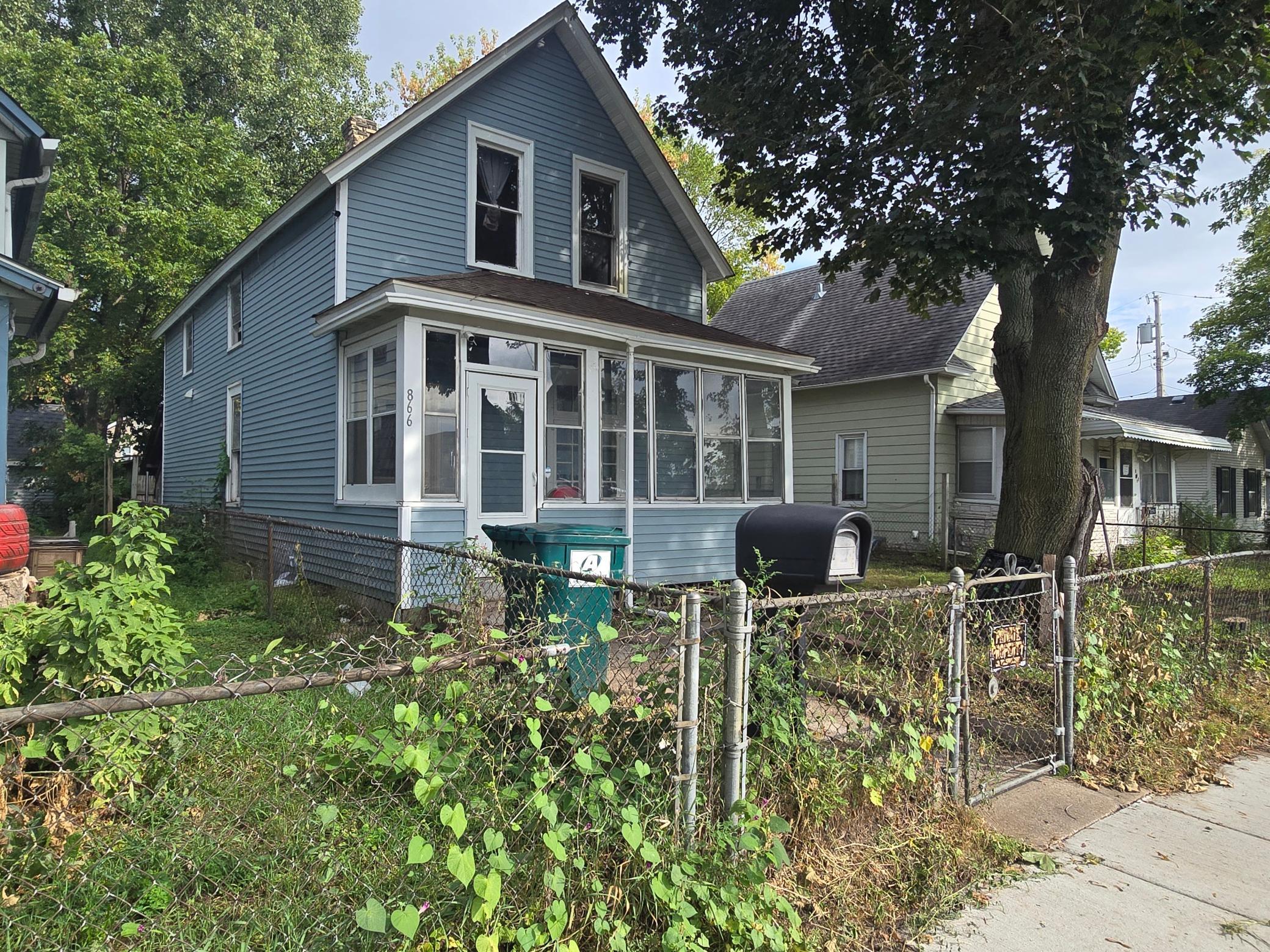 main property photo 3