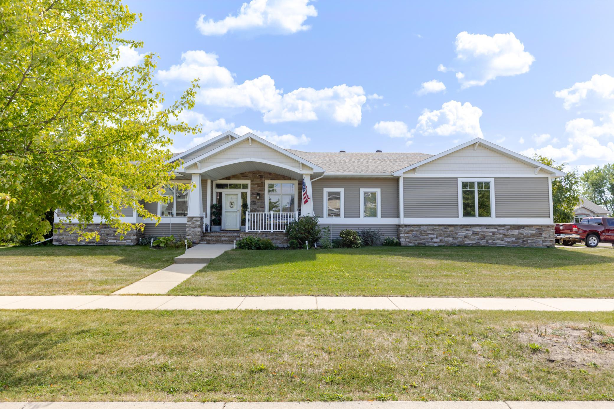main property photo 5