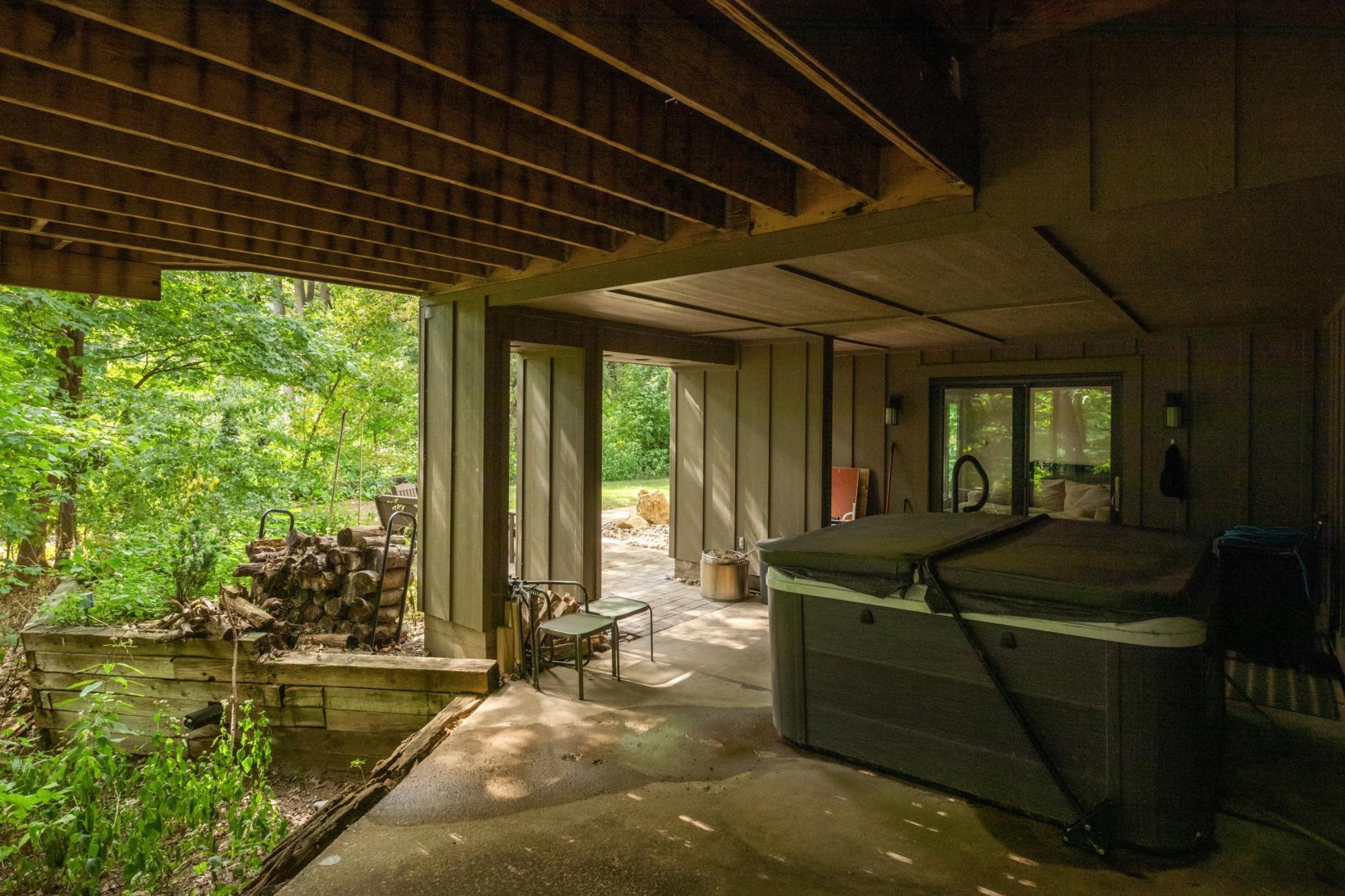 main property photo 37
