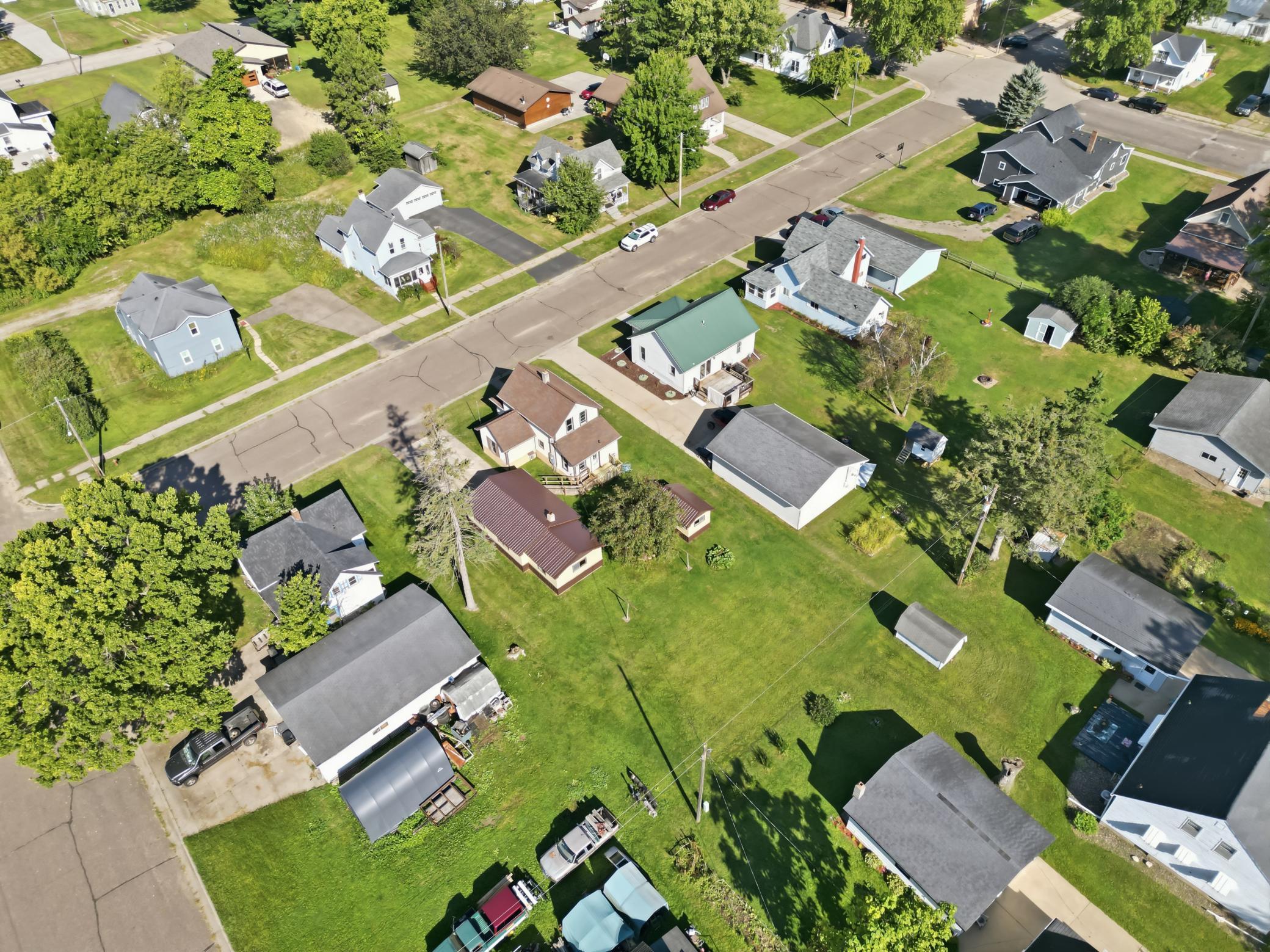 main property photo 45
