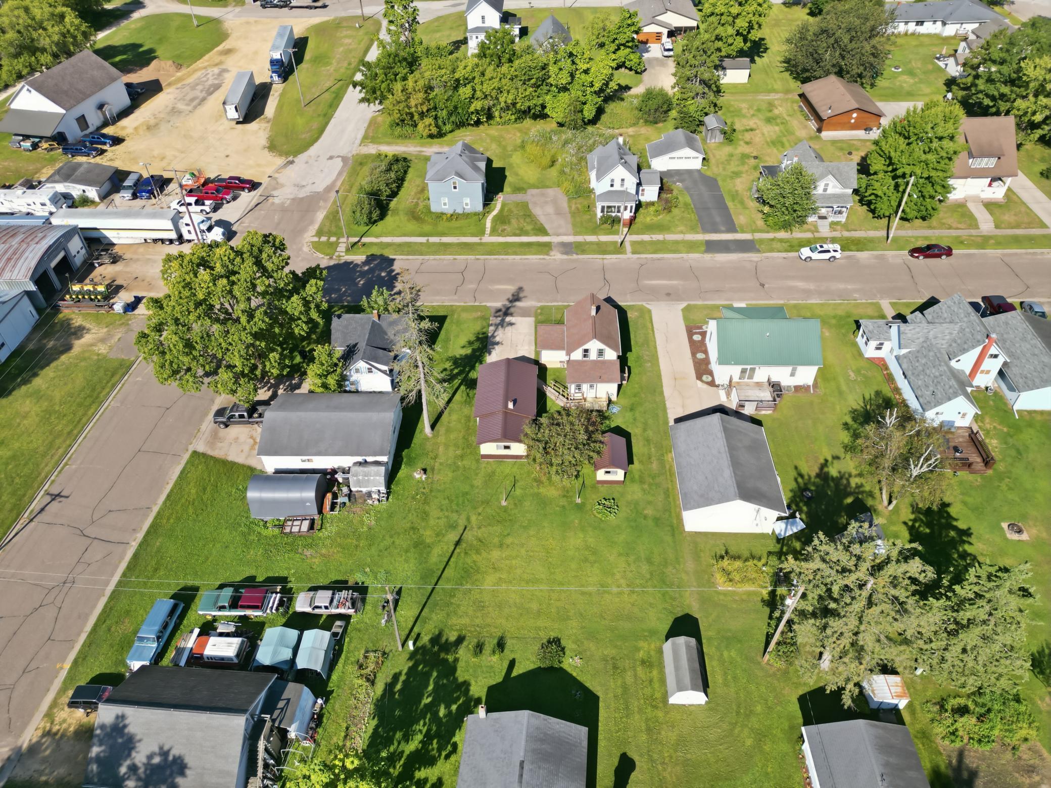 main property photo 46
