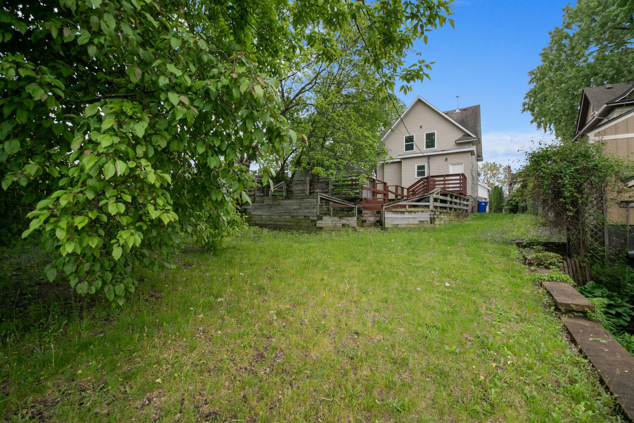 main property photo 25