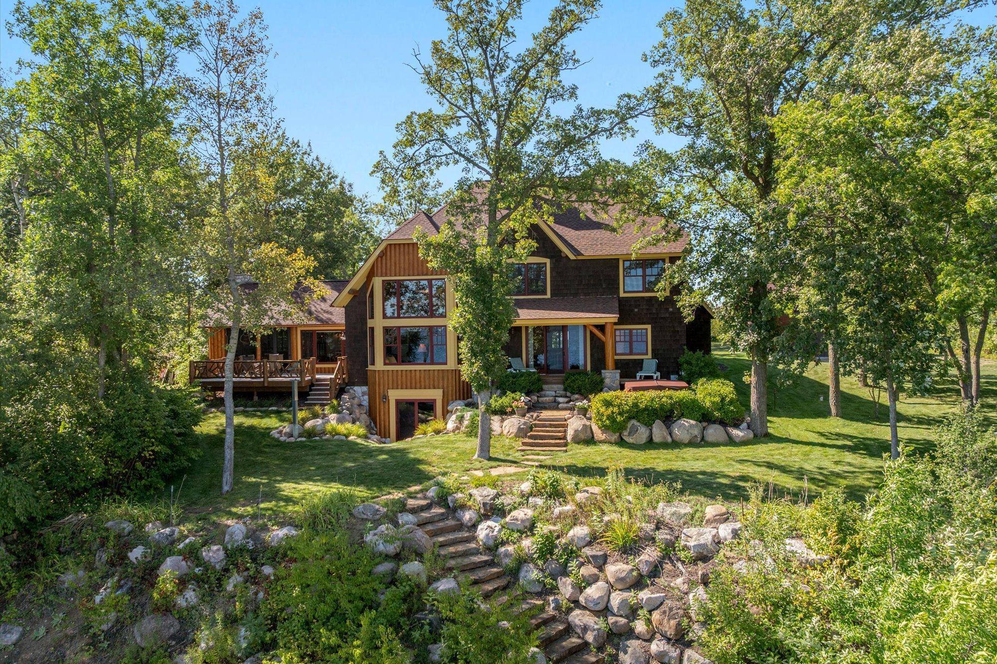 main property photo 4
