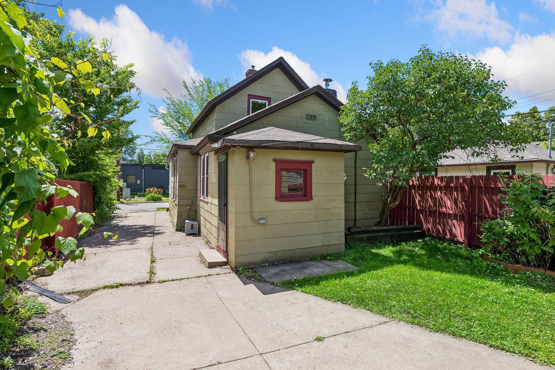main property photo 26