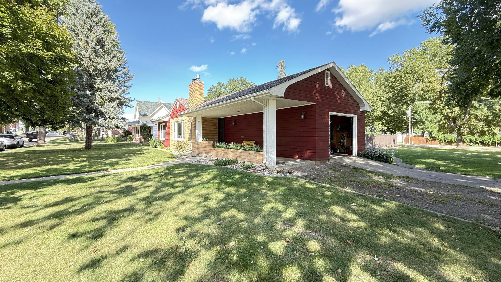 main property photo 2