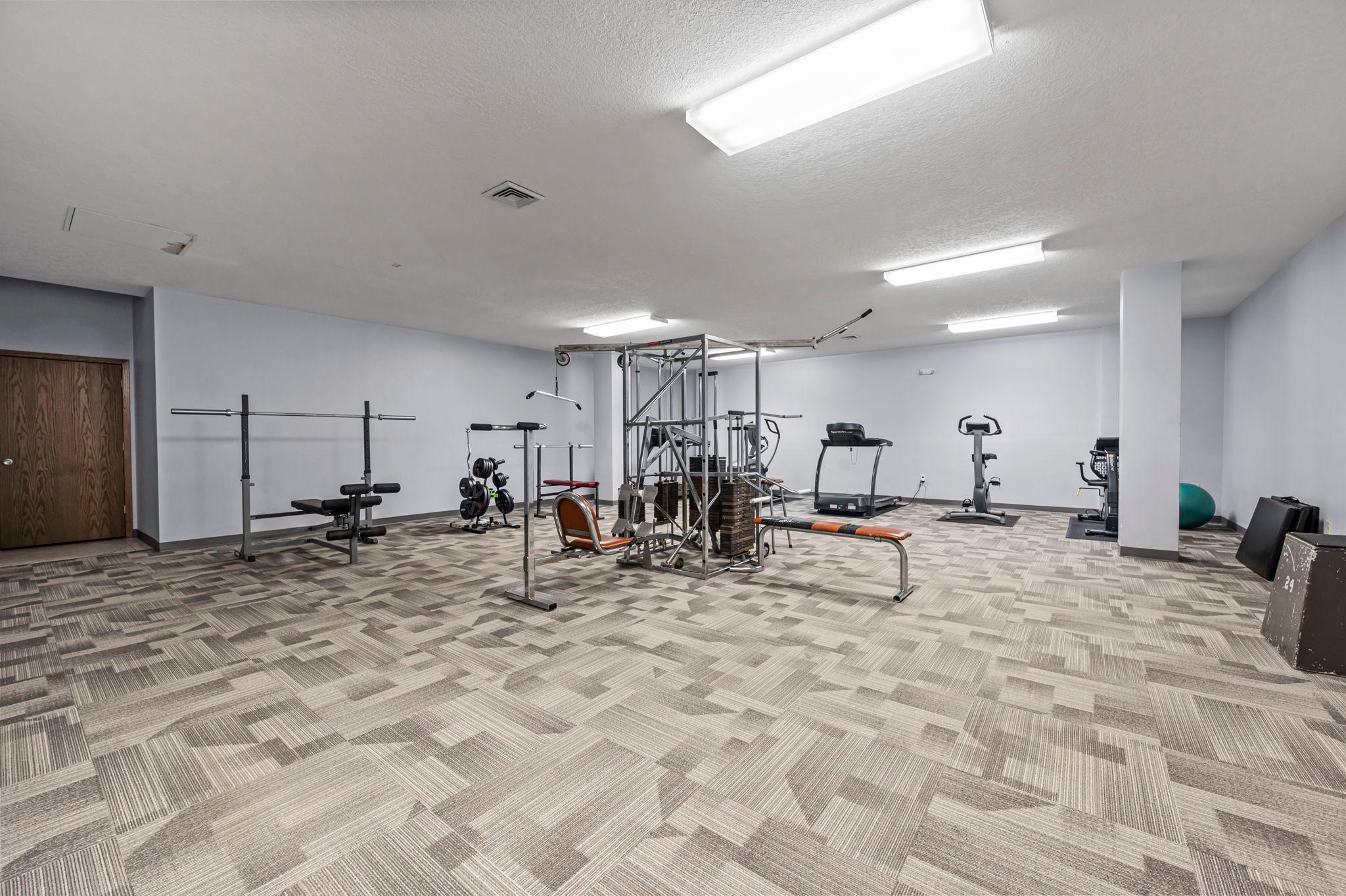 main property photo 34