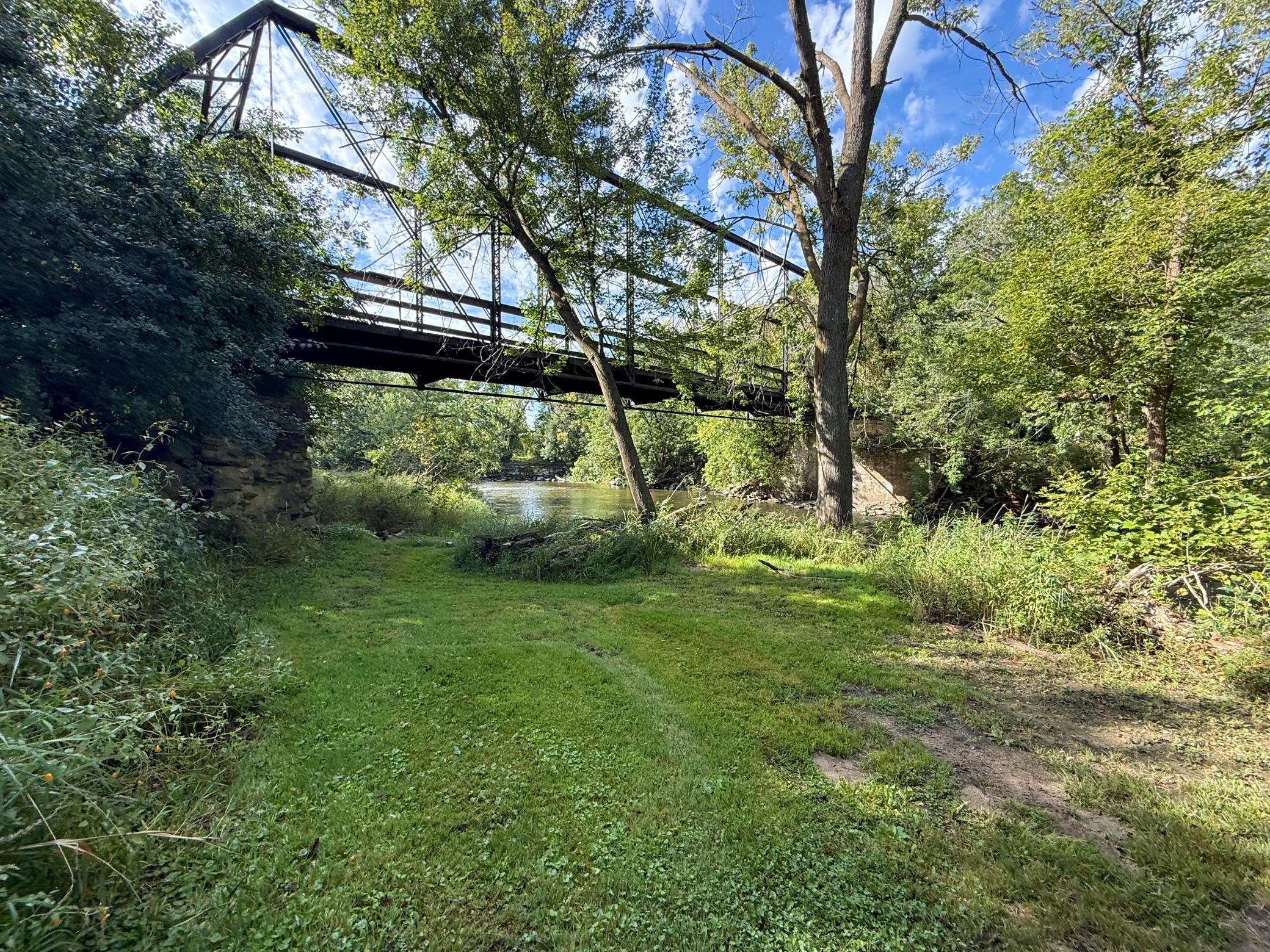 main property photo 90