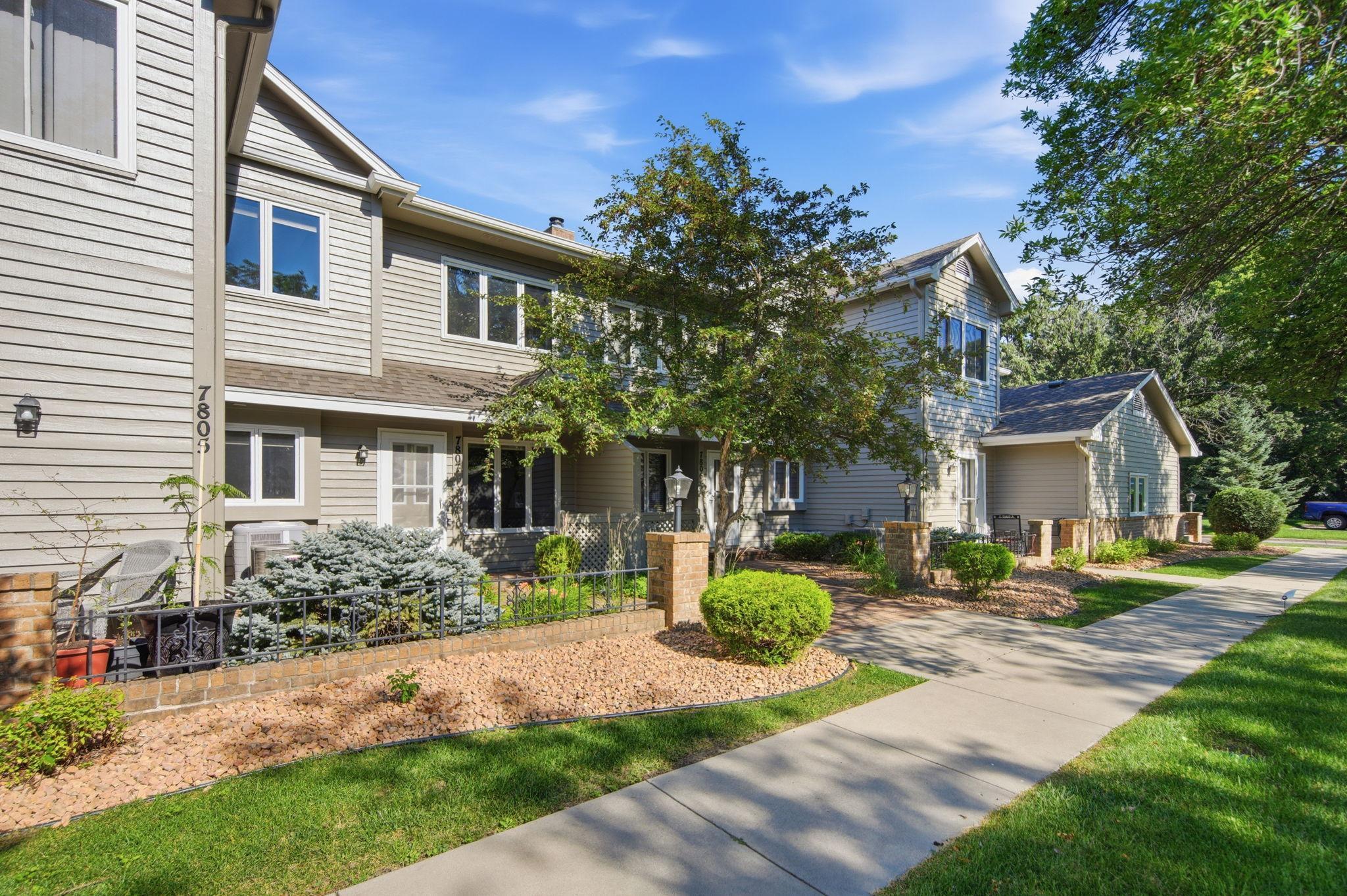 main property photo 23