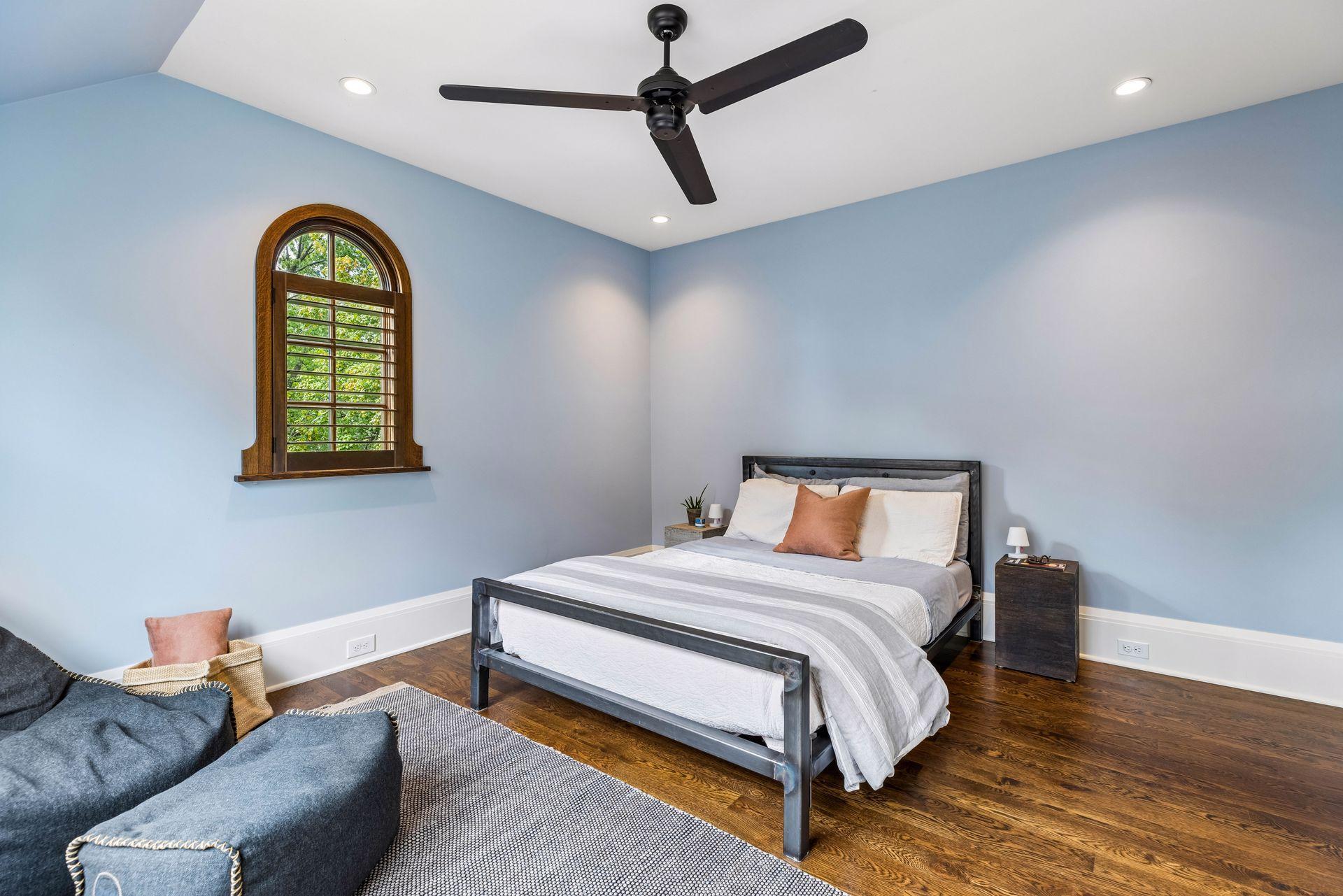 main property photo 35
