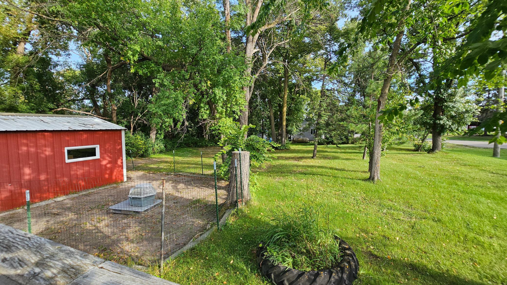 main property photo 30