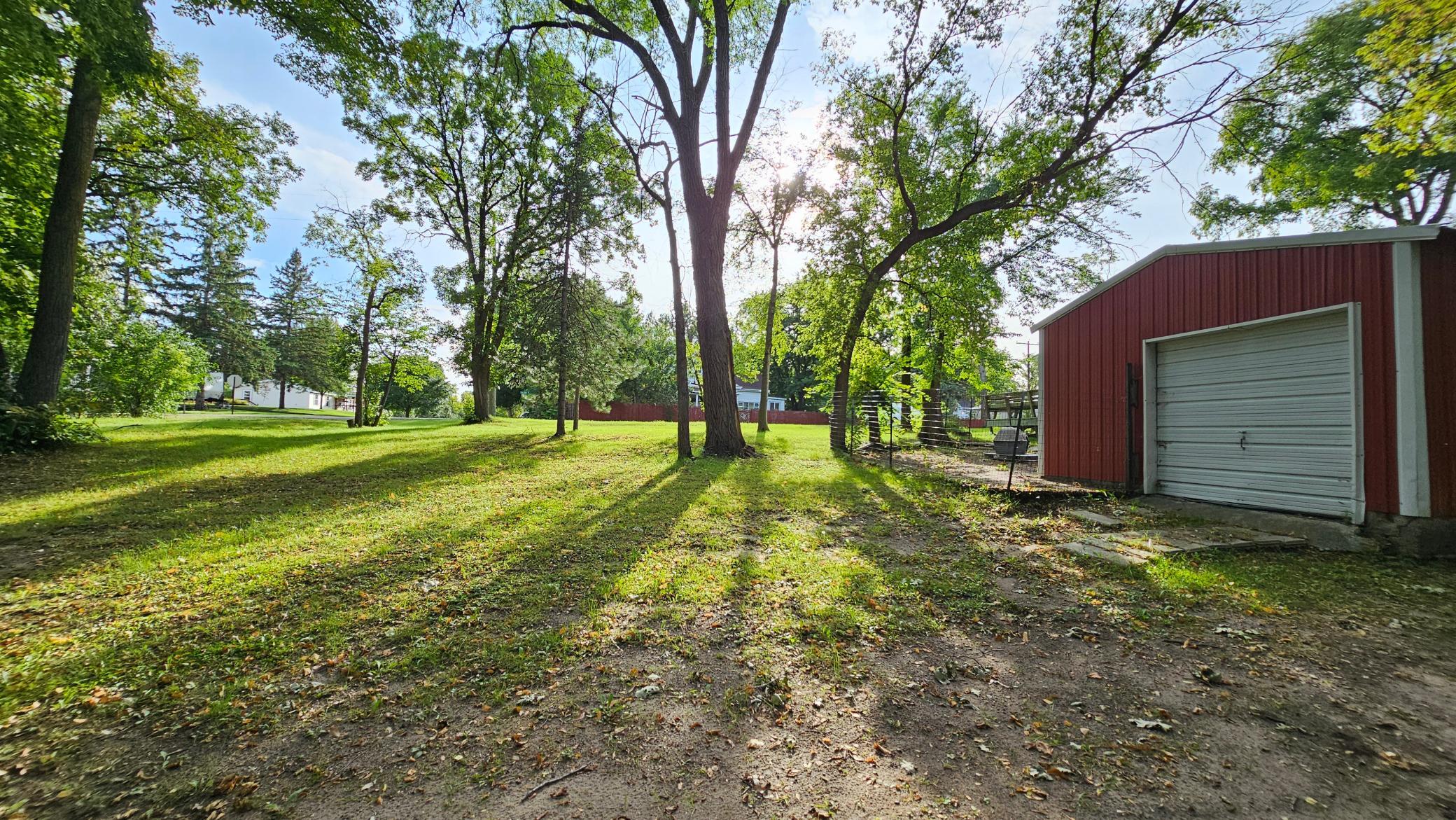main property photo 40