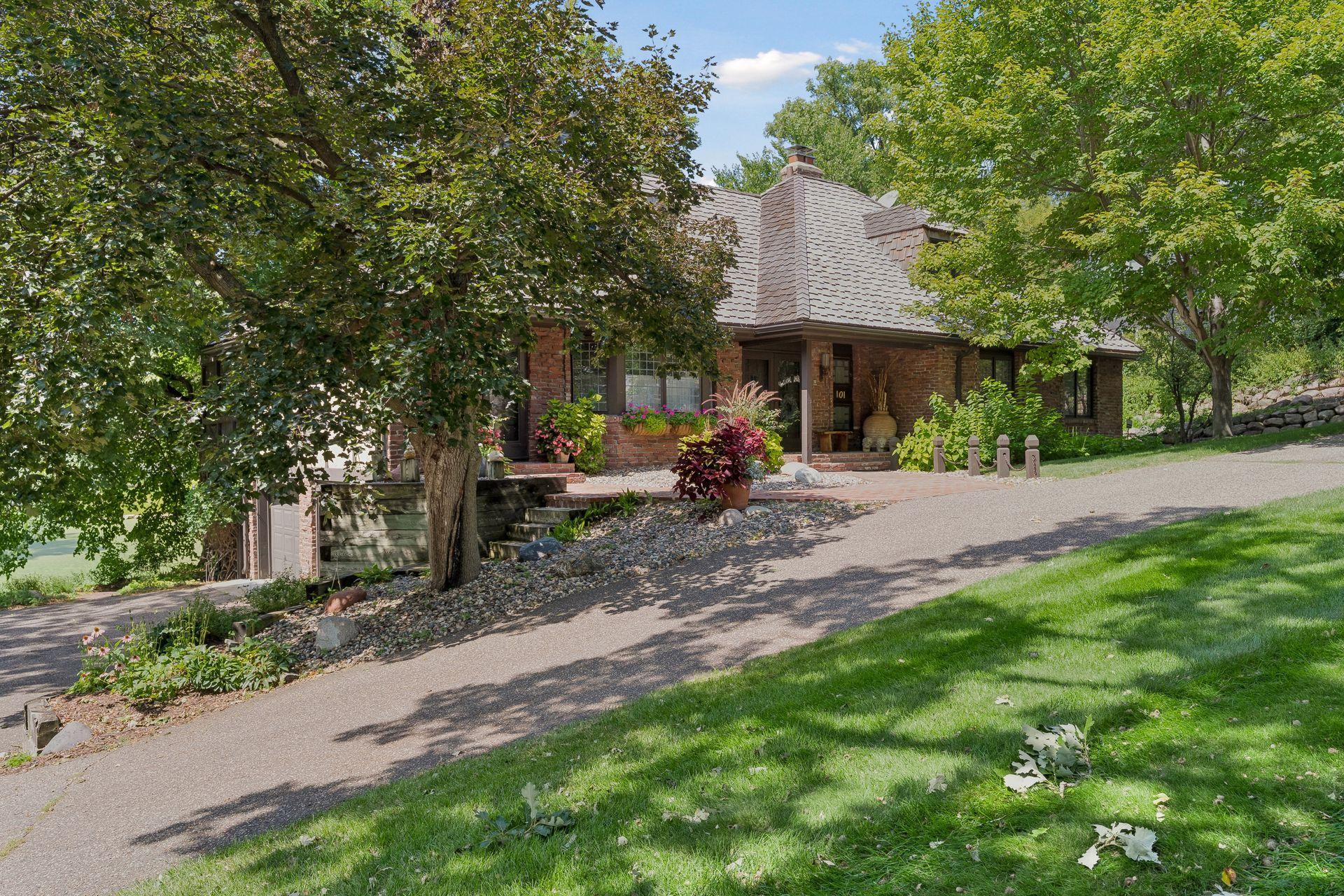 main property photo 2