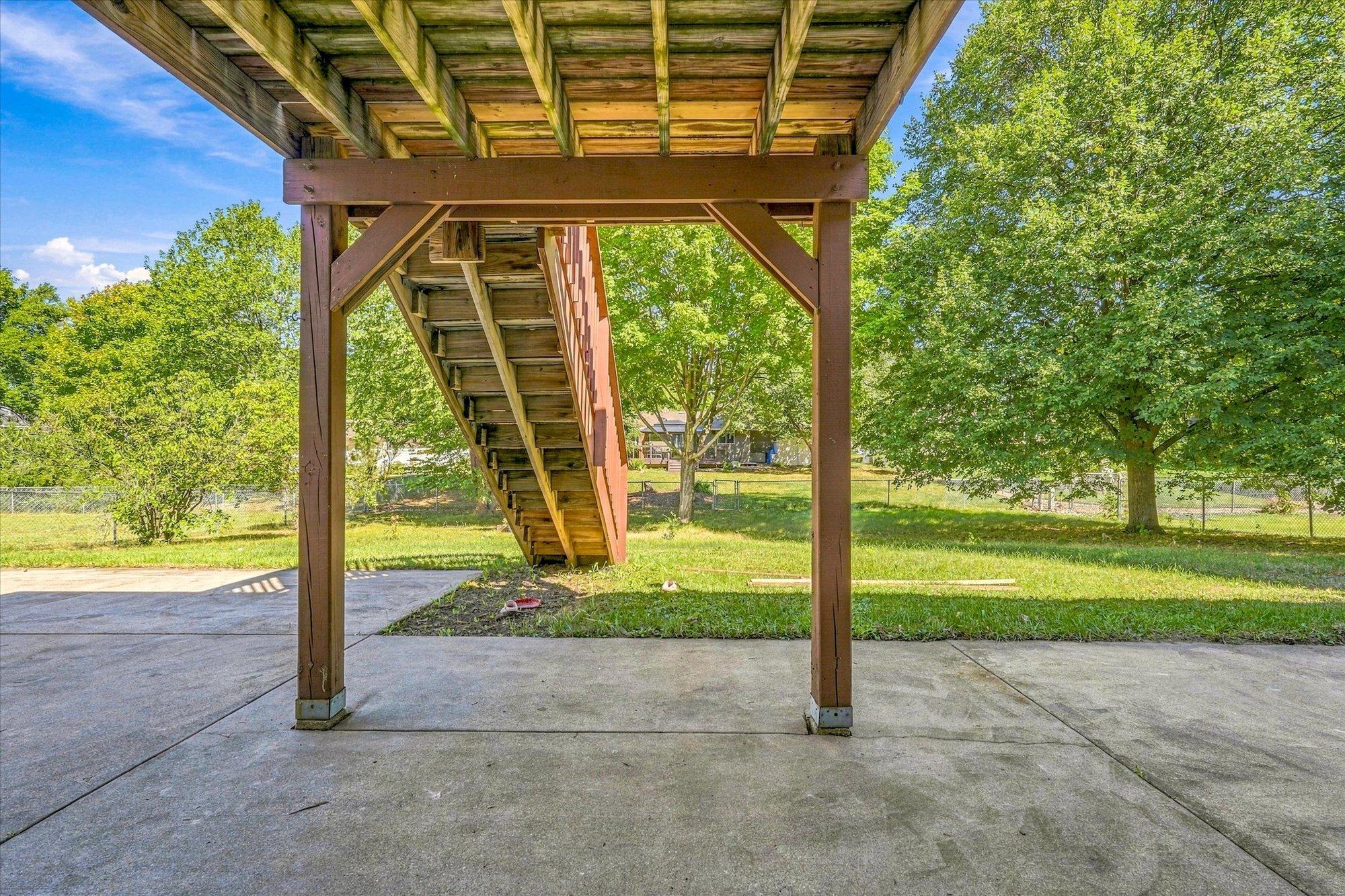main property photo 39