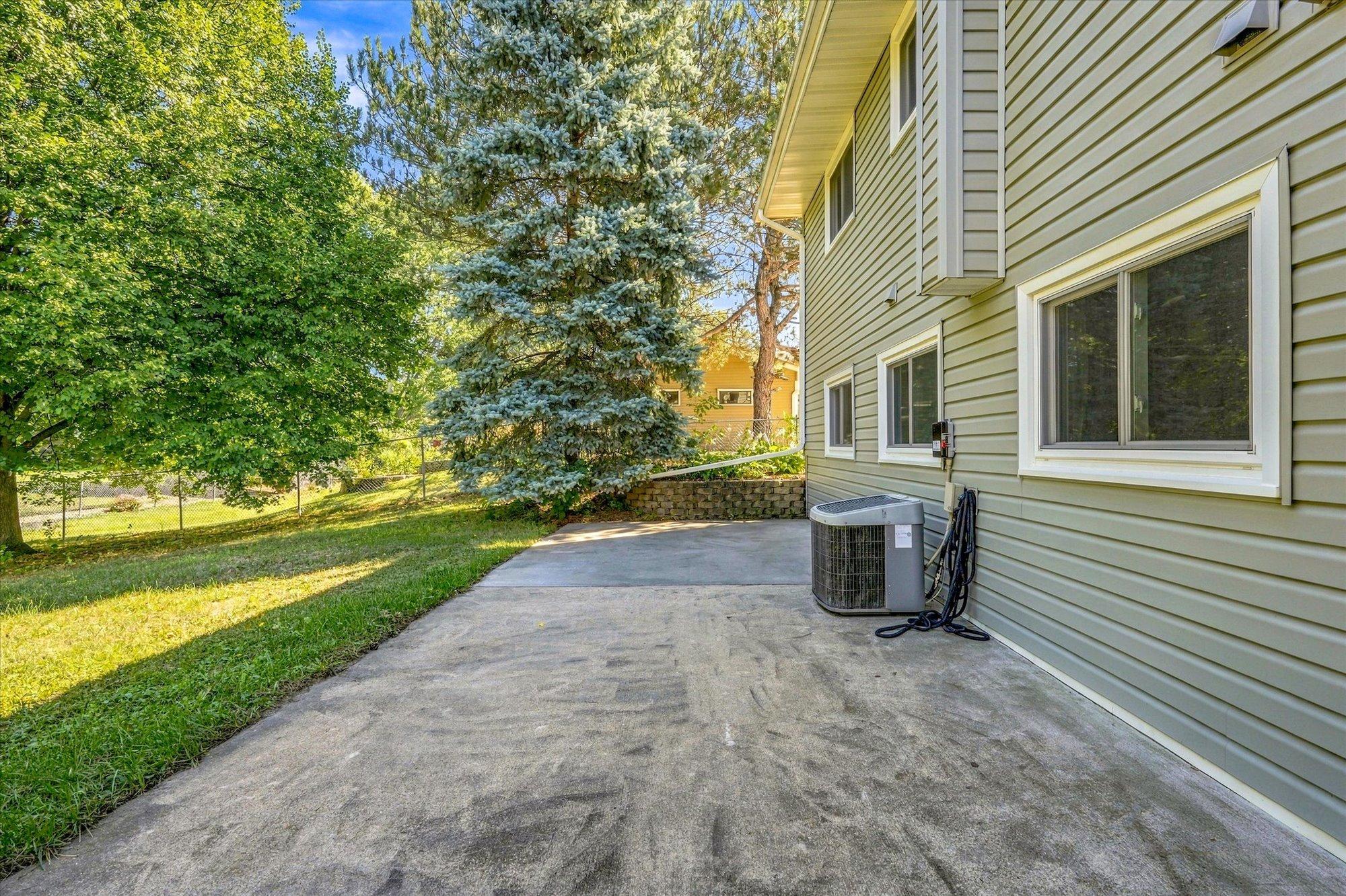 main property photo 44