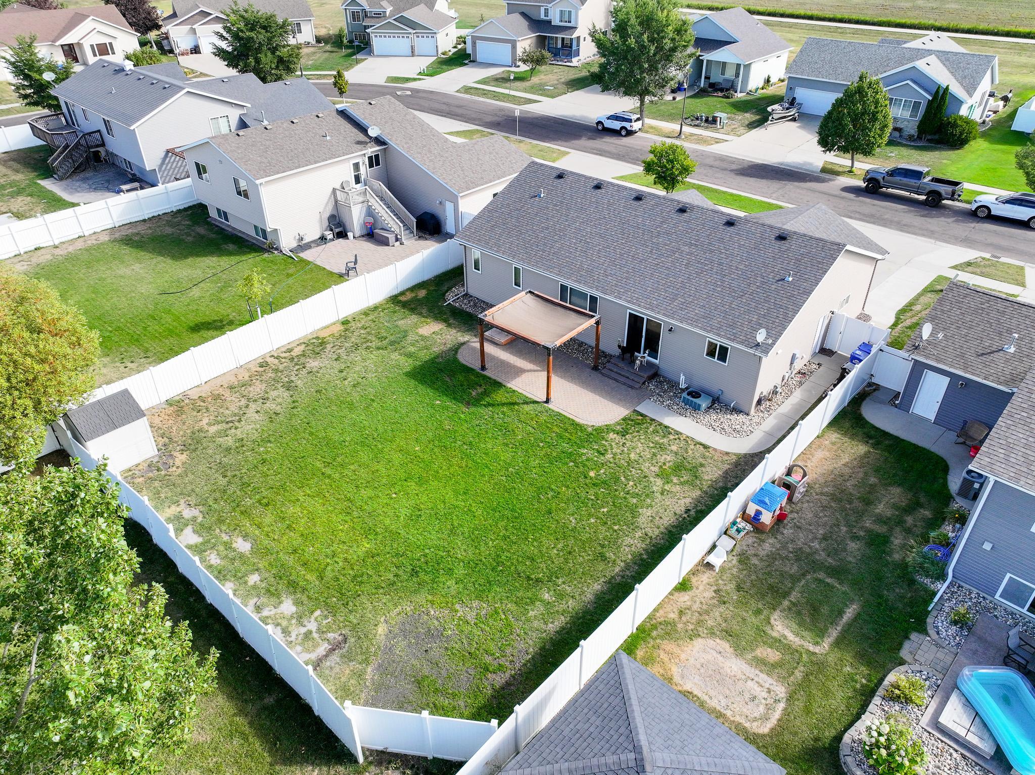 main property photo 41